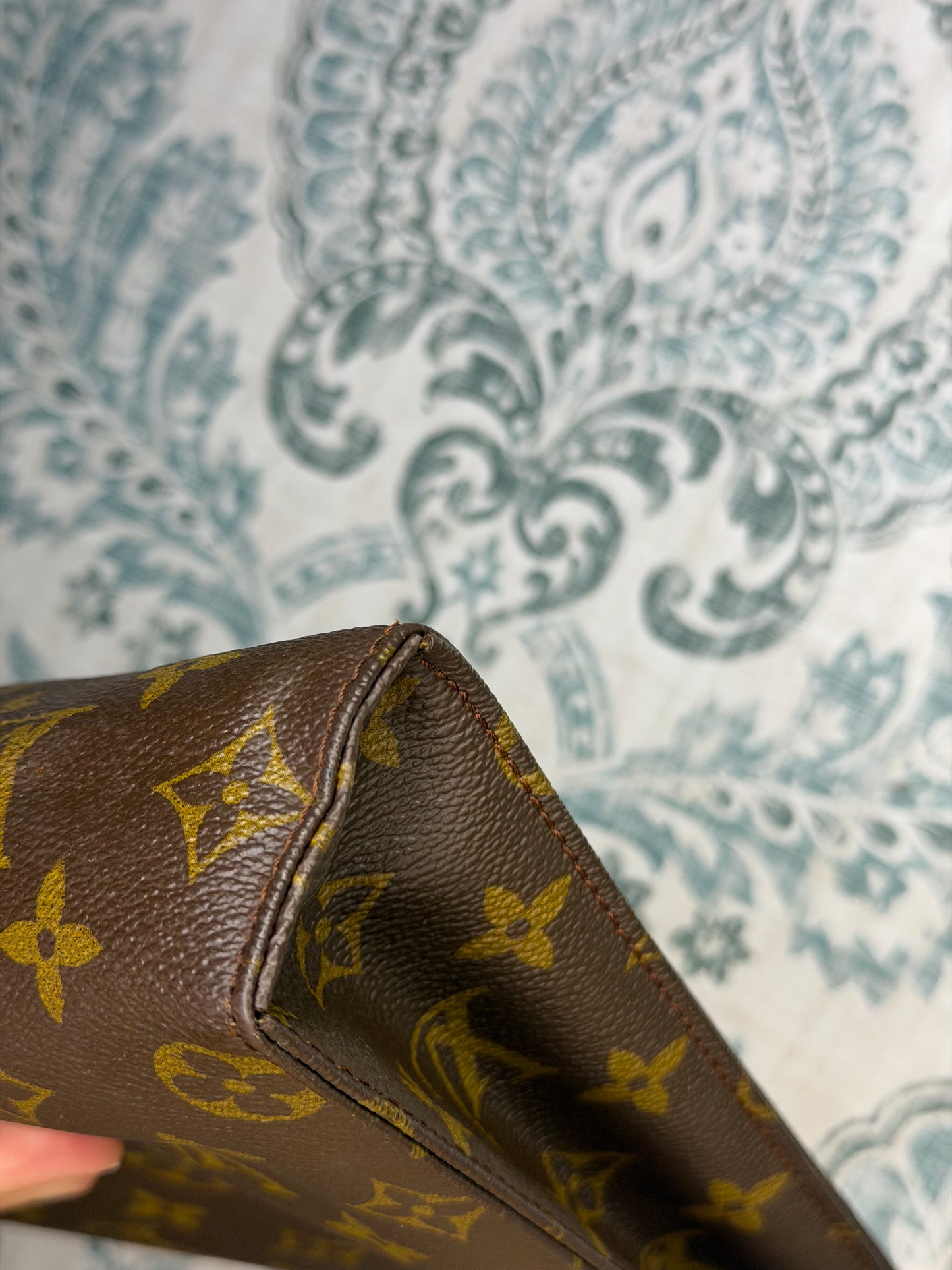 Louis Vuitton Toiletry 26 #2 (needs new zipper)