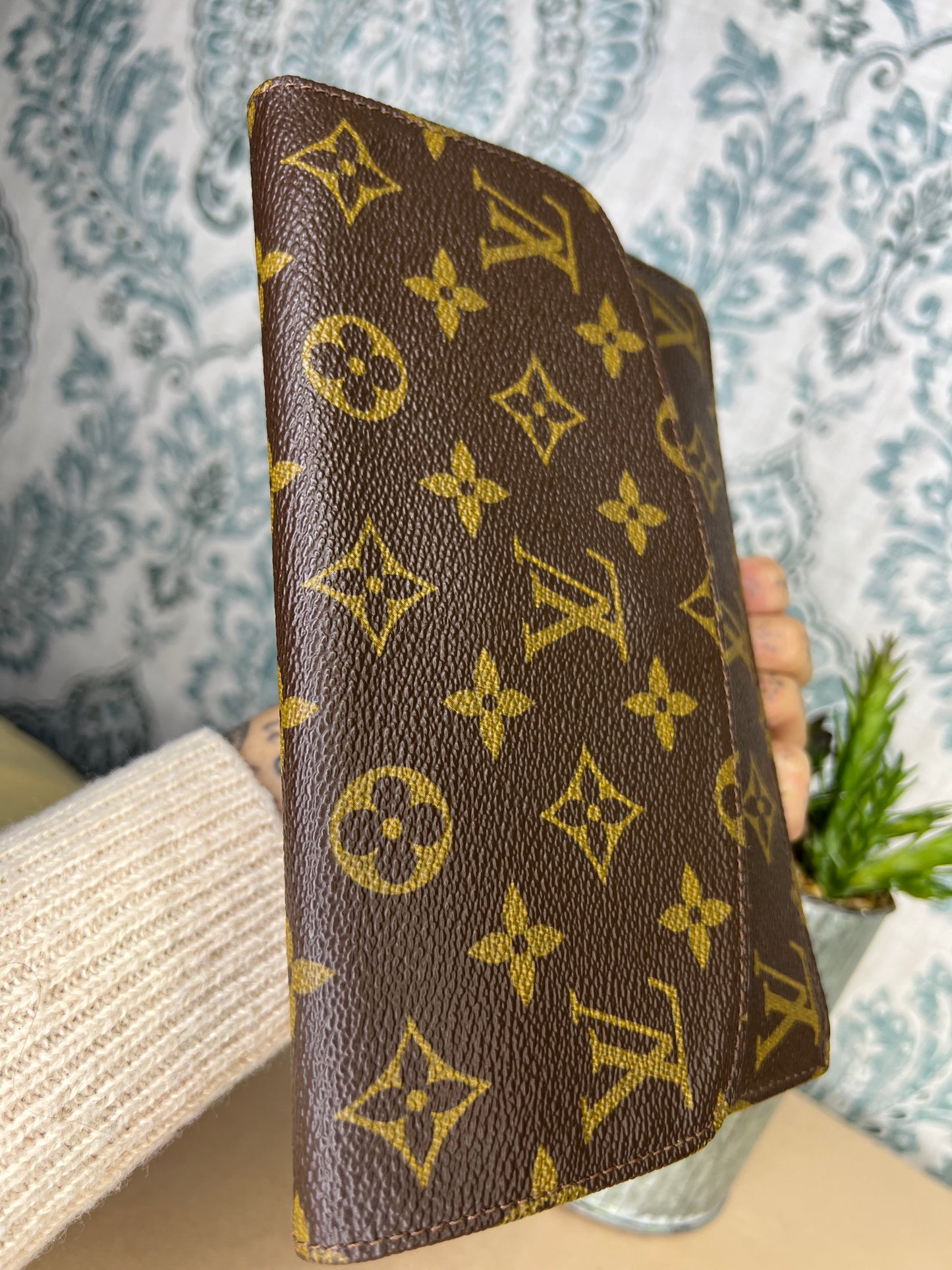 Louis Vuitton Rabat 20 Clutch