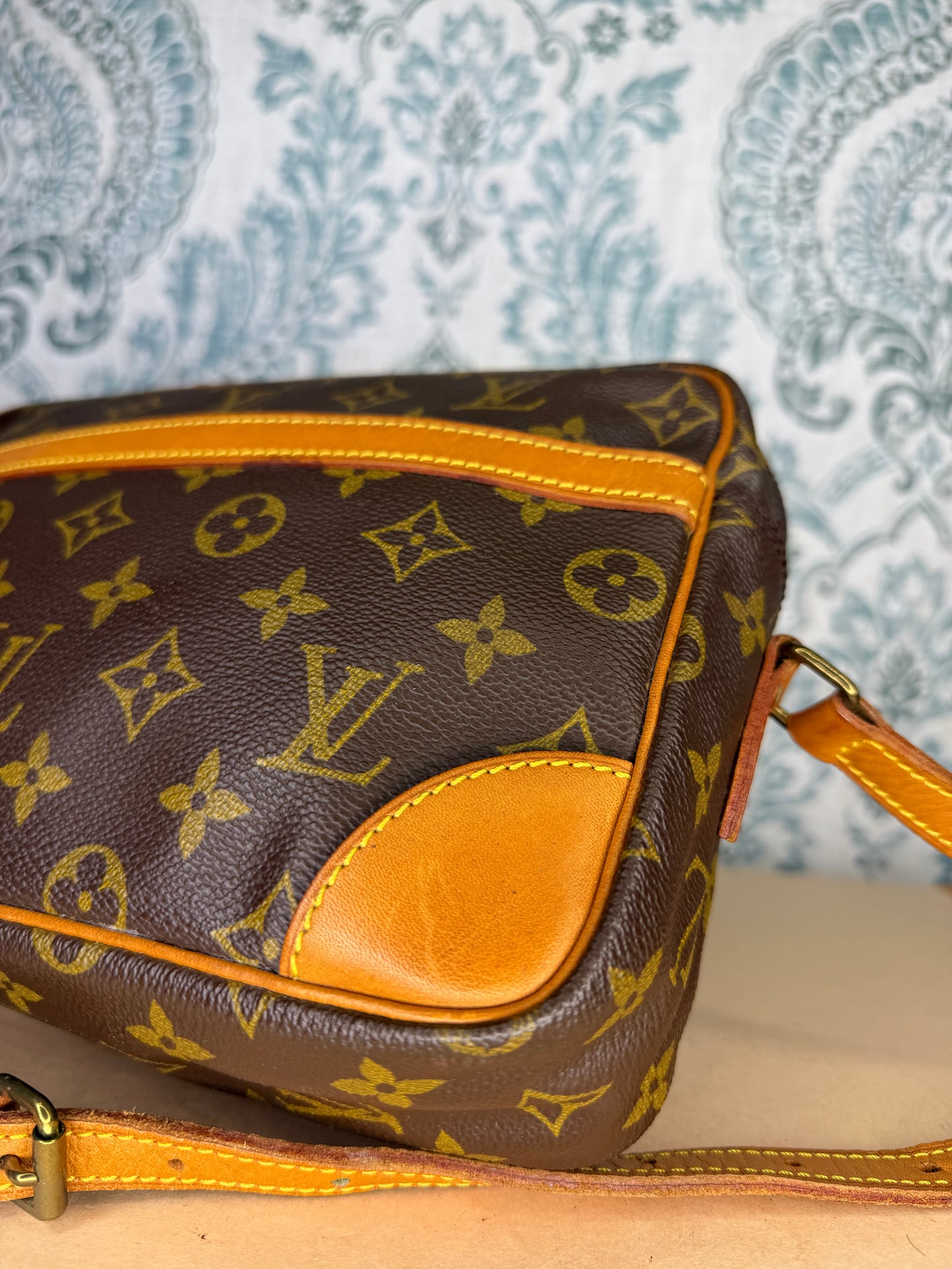 Louis Vuitton Trocadero 27