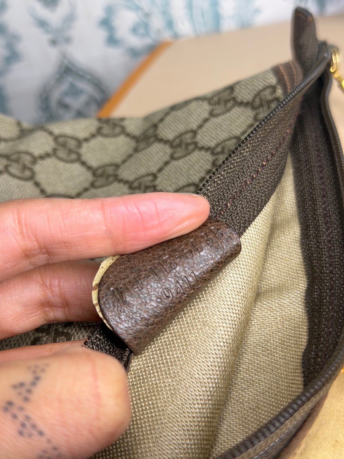 Gucci Supreme Brown Vintage Clutch / Pouch