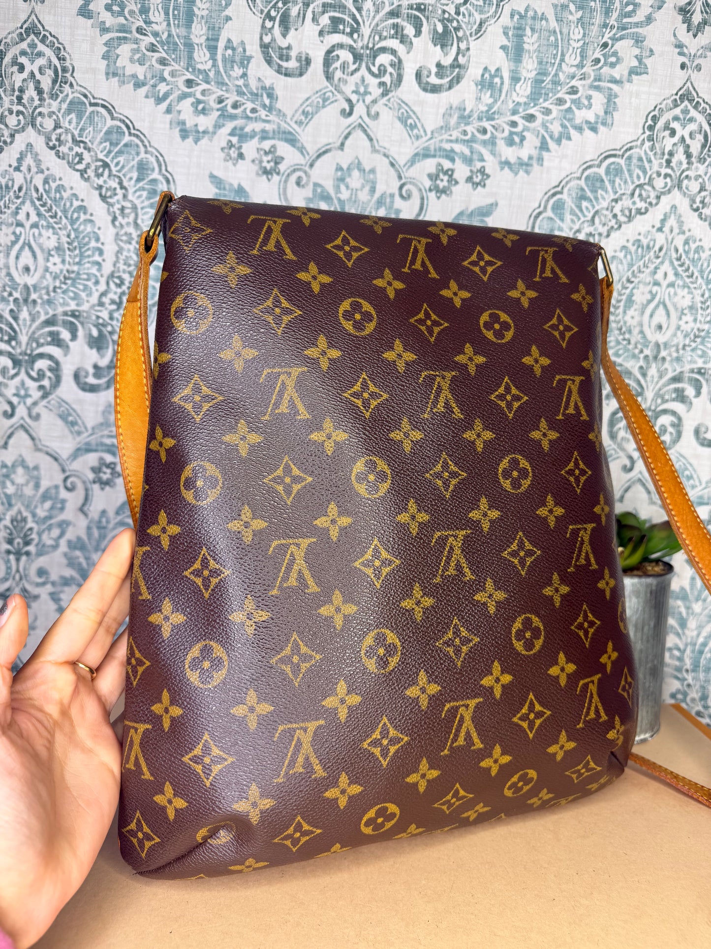 Louis Vuitton Musette Salsa GM