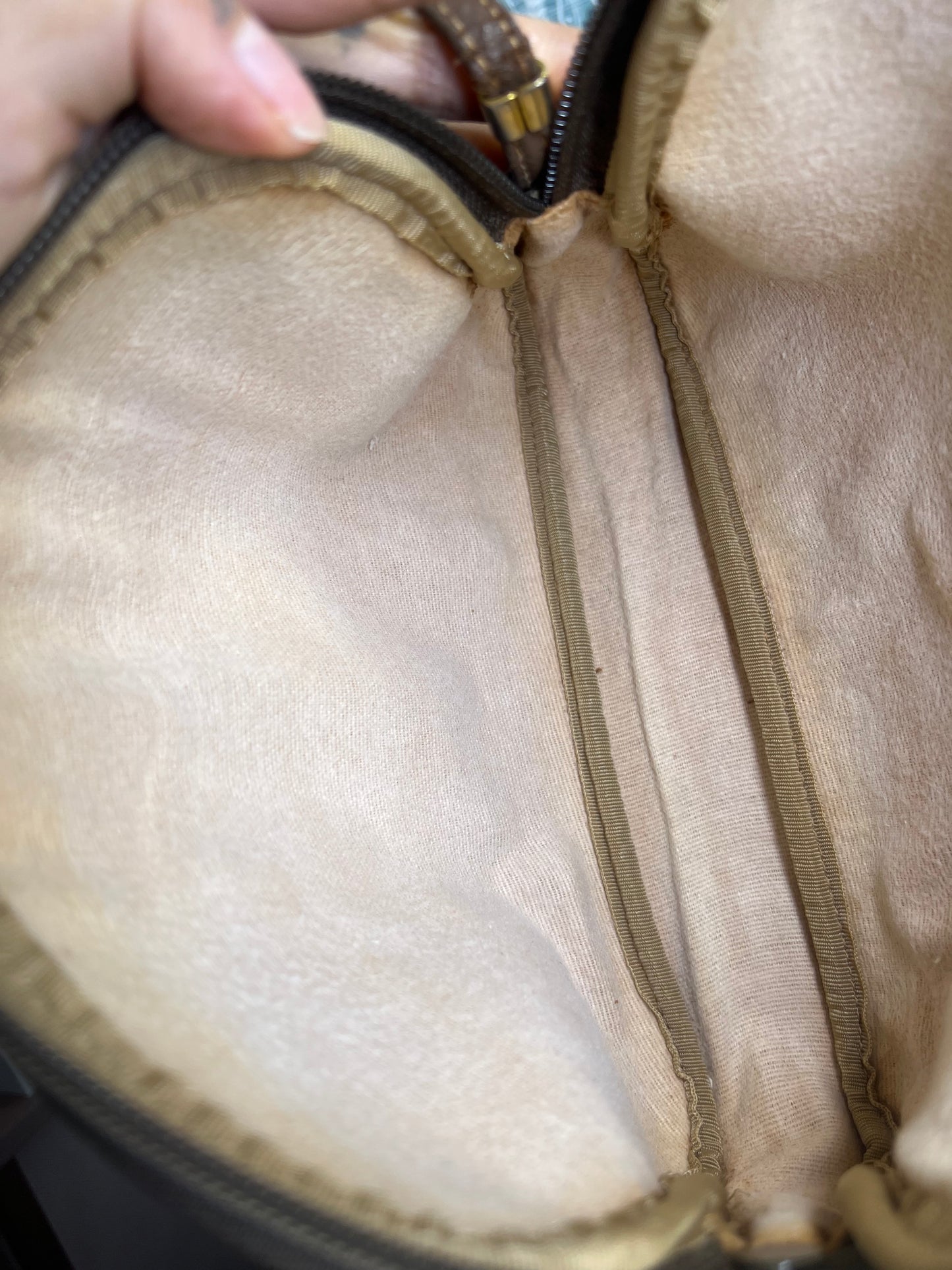 Gucci Supreme Vintage Purse