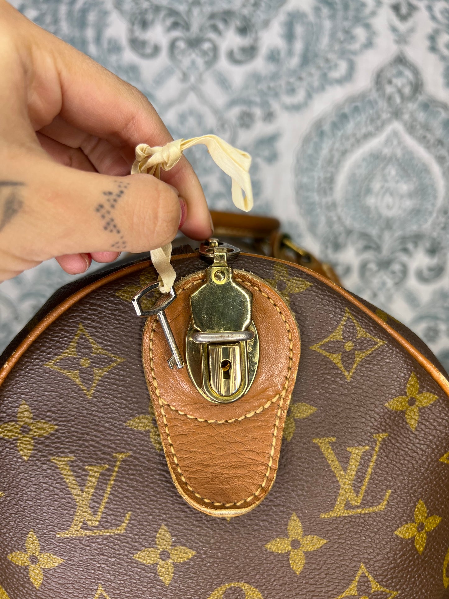Louis Vuitton French Company Keepall 45 Bon Voyage Bazaar Beverly Hills