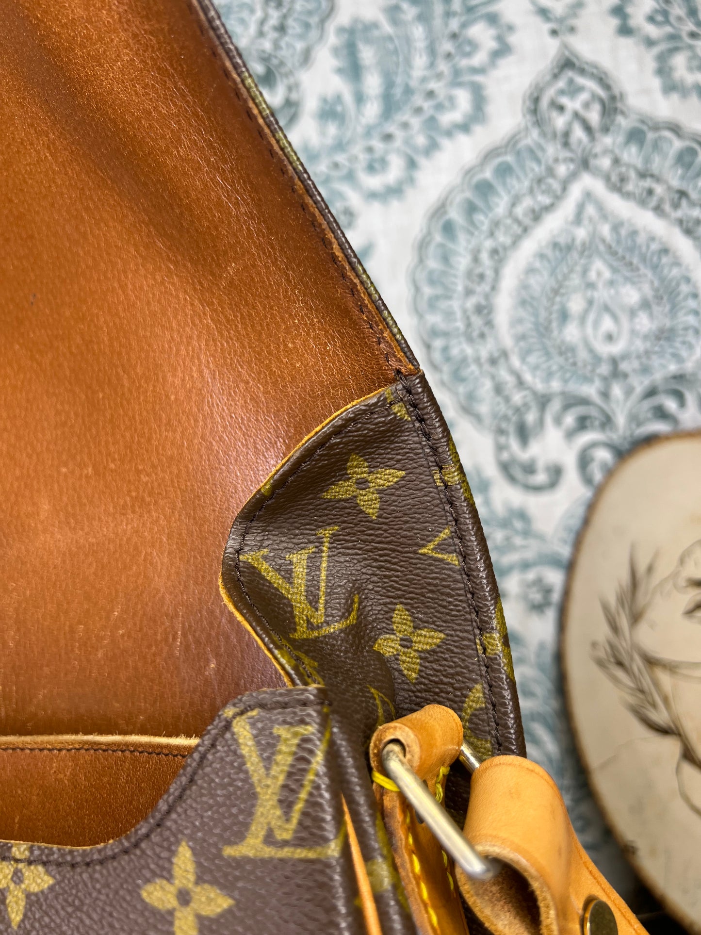 Louis Vuitton Cartouchiere GM