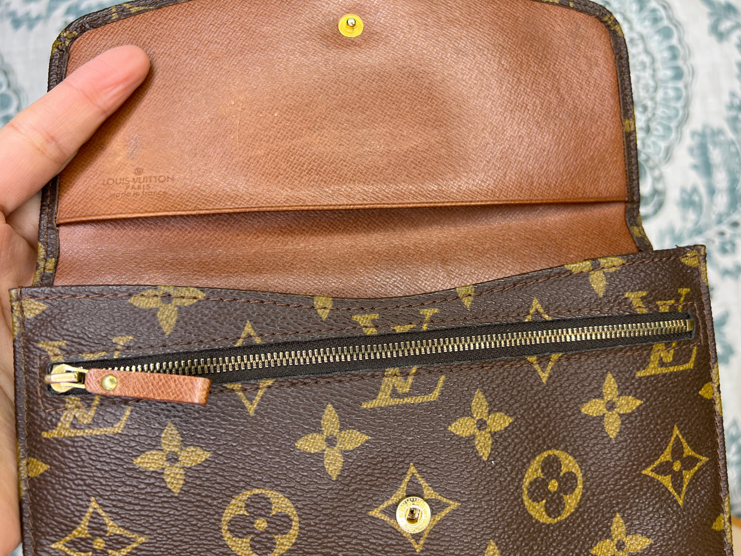 Louis Vuitton Rabat 20 Clutch