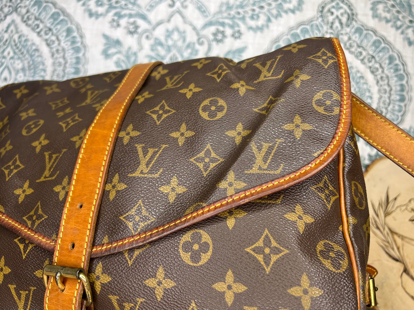 Louis Vuitton Saumur 35