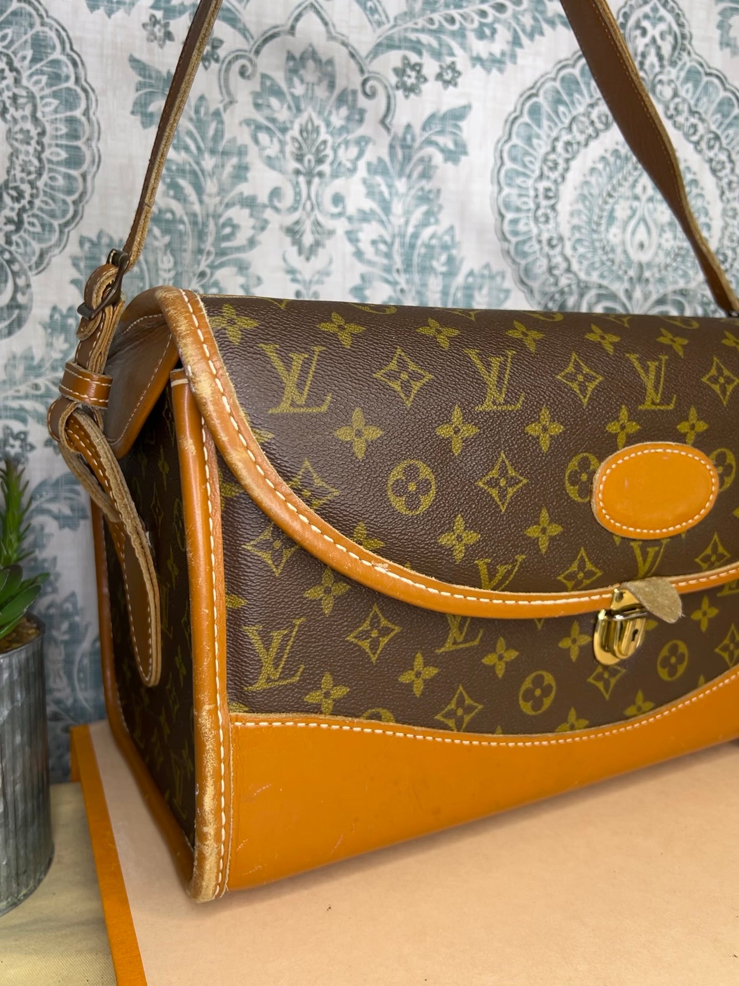 Louis Vuitton French Company Vintage Train Case / Cosmetic Case