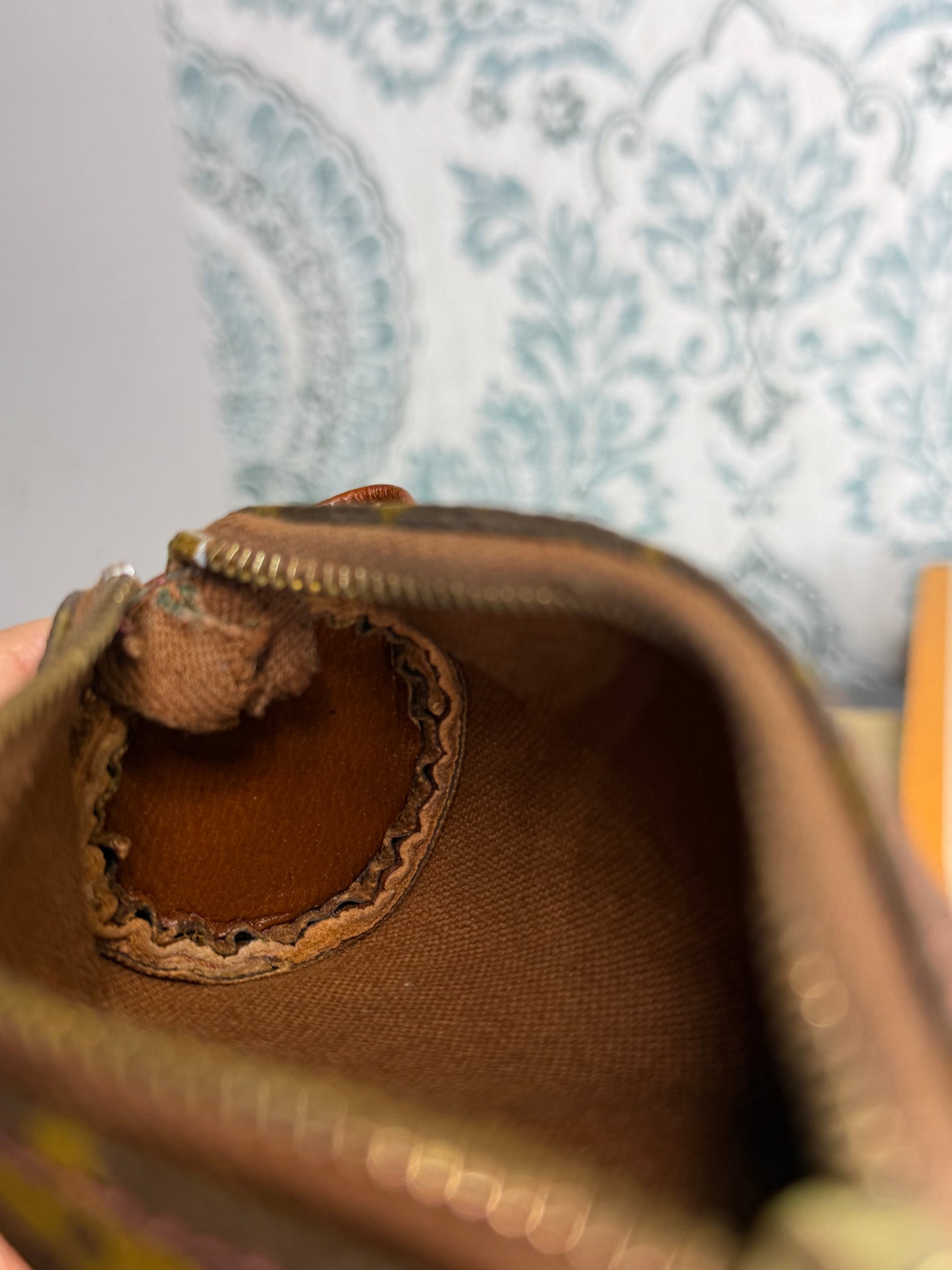 Louis Vuitton Etui 3 Balles De Golf Ball Pouch