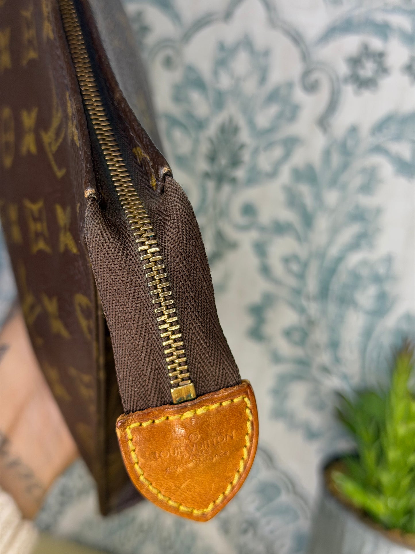Louis Vuitton Monogram Toiletry 26
