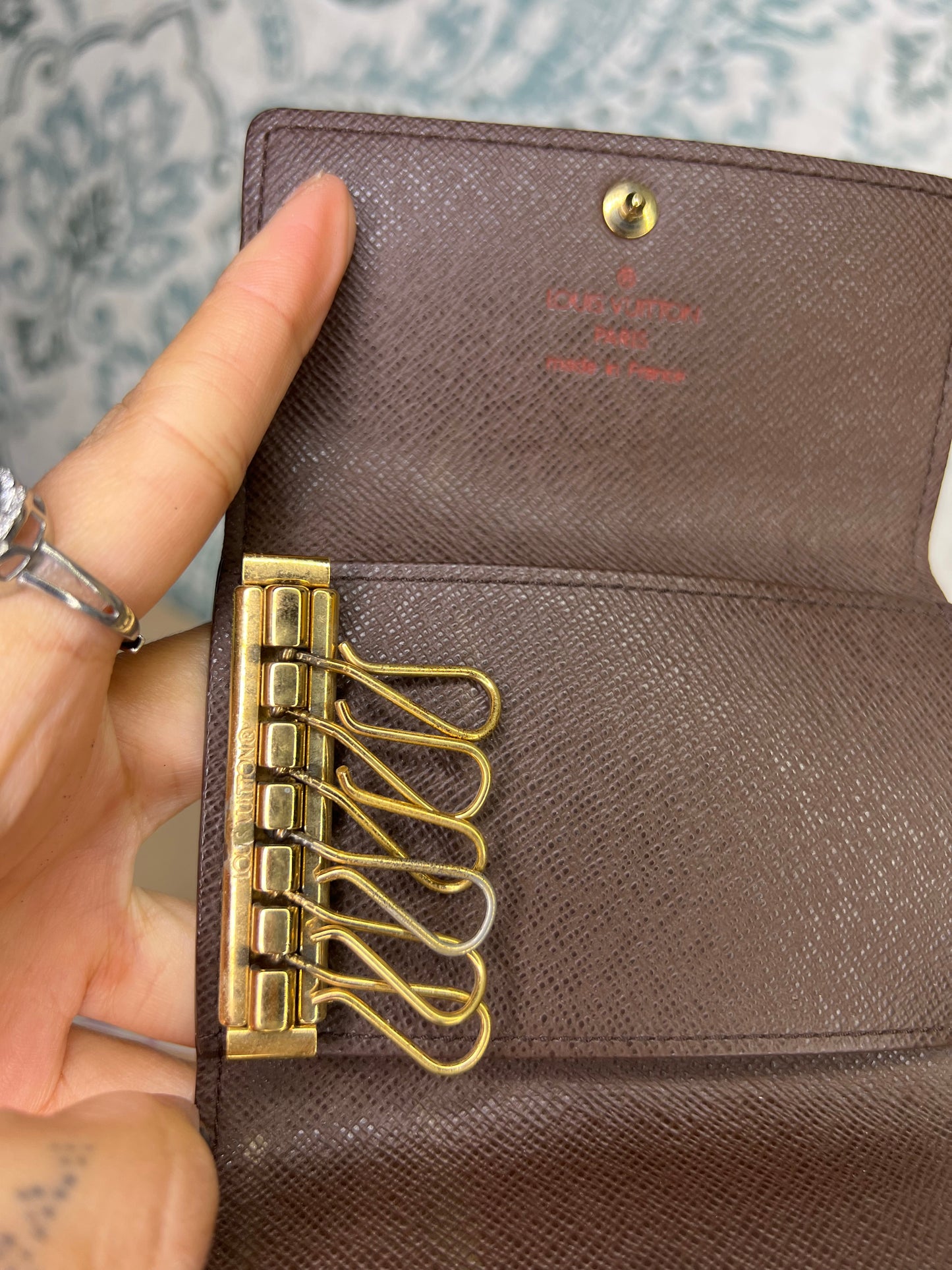 Louis Vuitton Damier Ebene 6 Key Holder