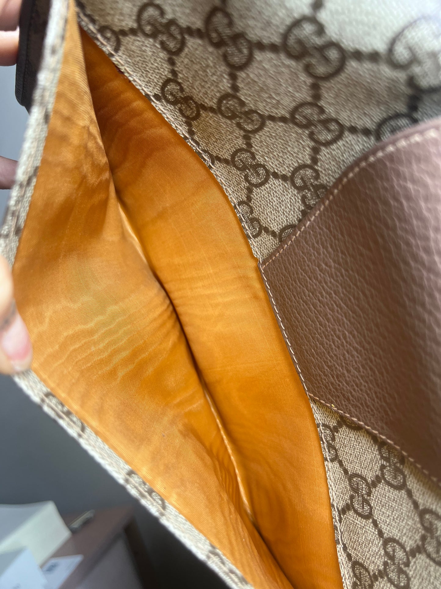 Gucci Supreme Vintage 2way Purse/Clutch