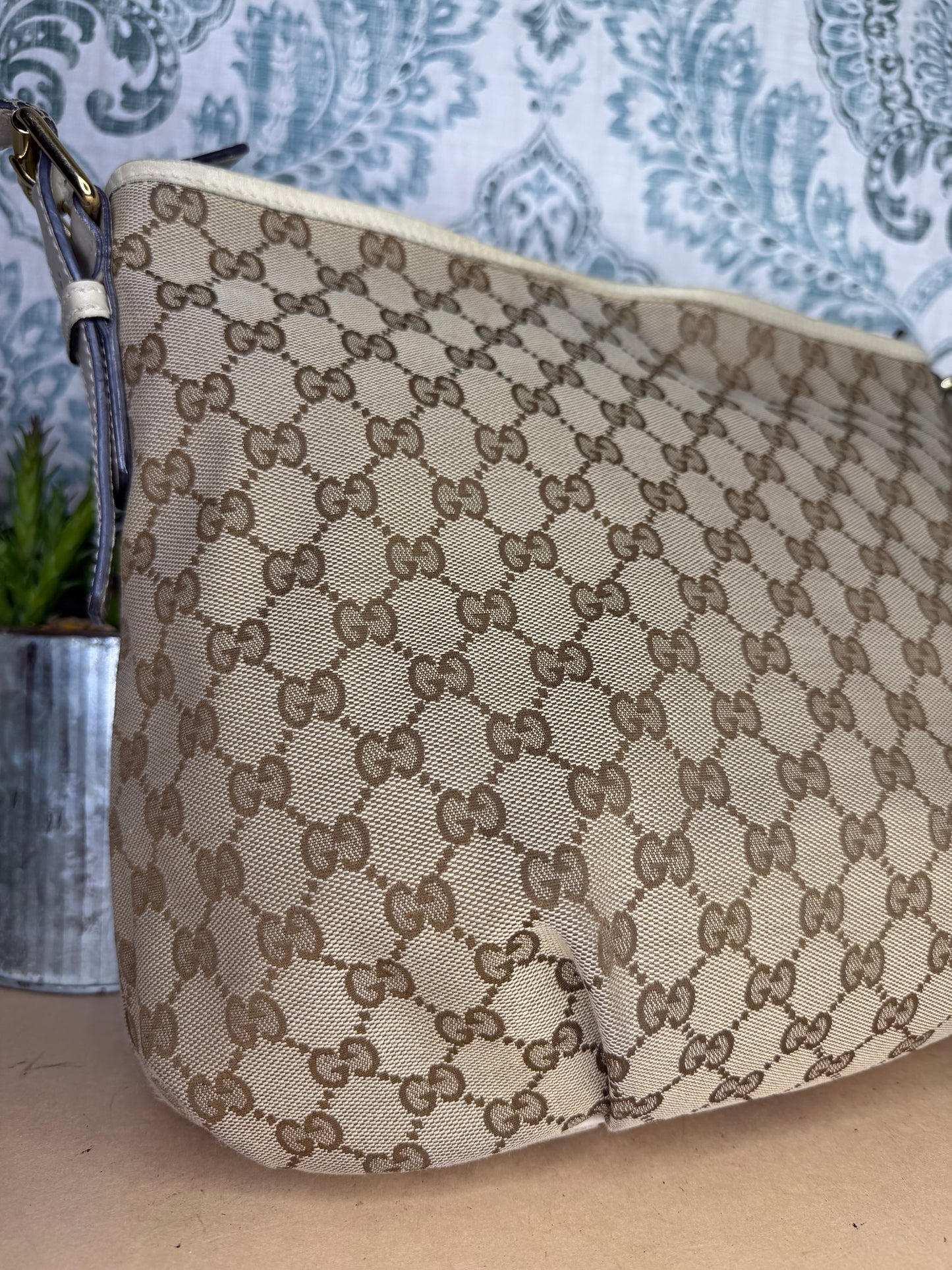 Gucci Canvas GG Beige Crossbody