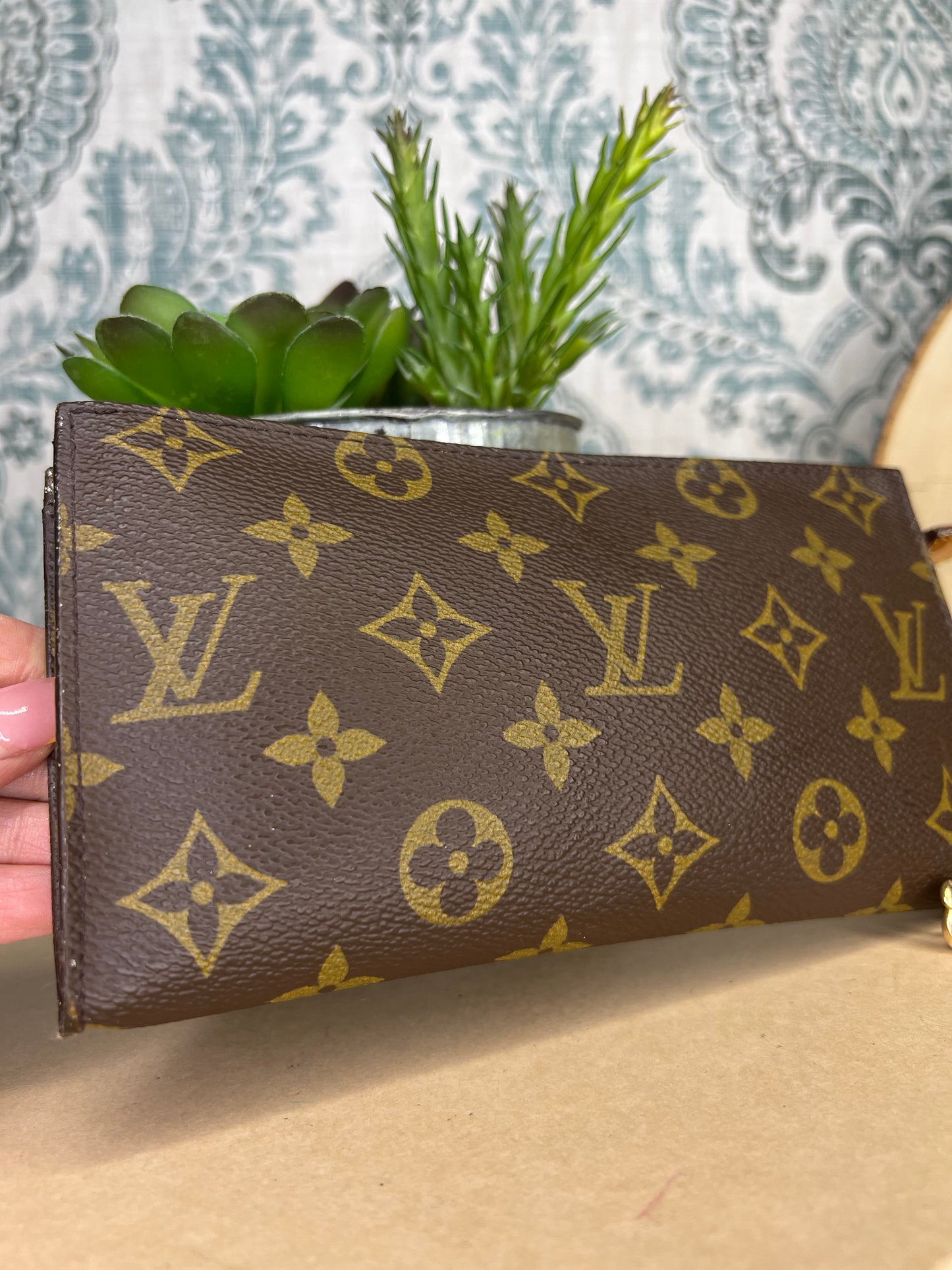 Louis Vuitton Bucket GM Pouch