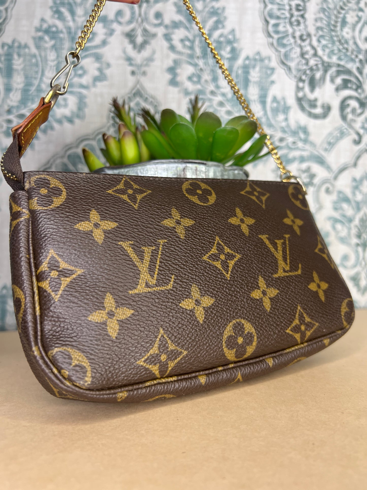 Louis Vuitton Monogram Bucket Pochette #1