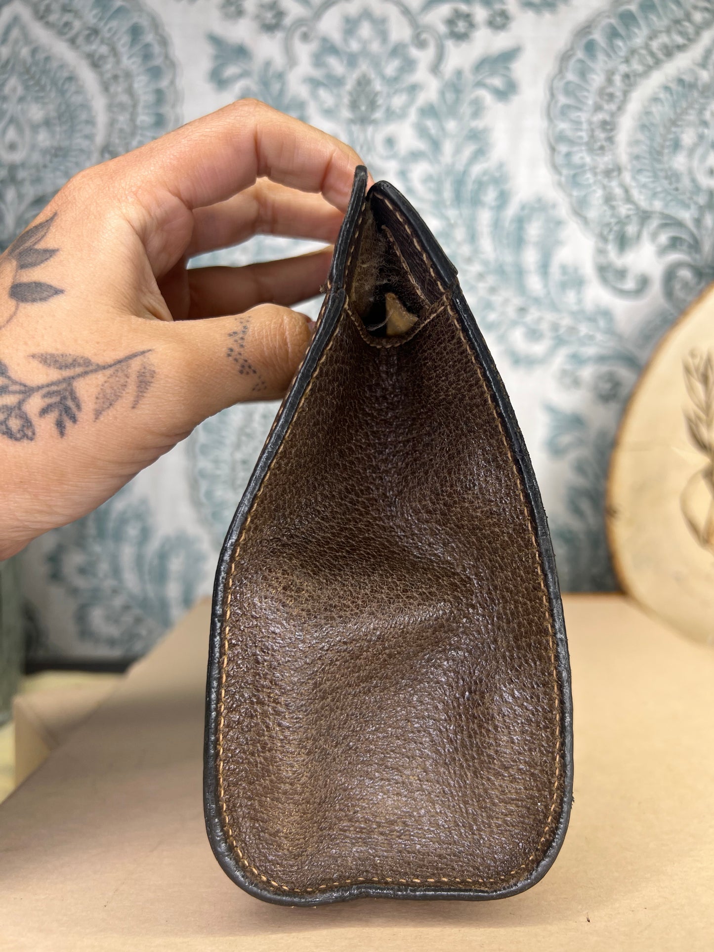 GG Supreme Brown Sherry Line Clutch