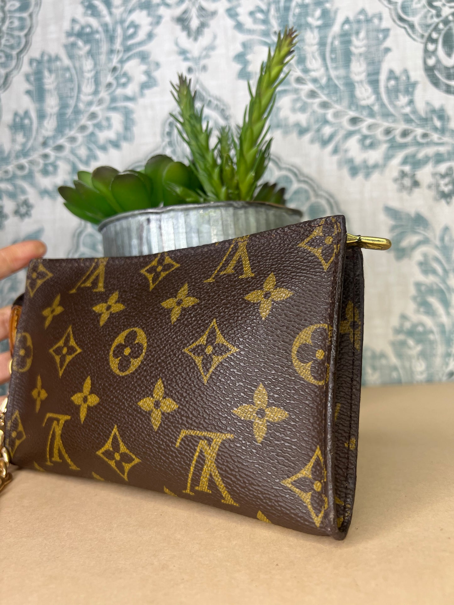 Louis Vuitton Bucket PM Pouch