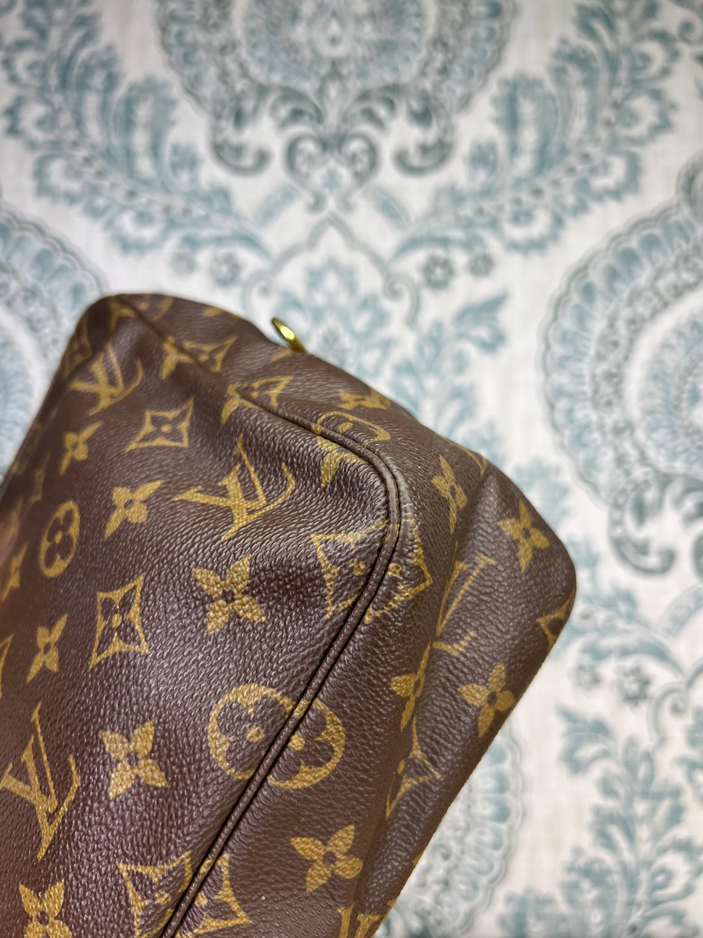 Louis Vuitton Trousse 28