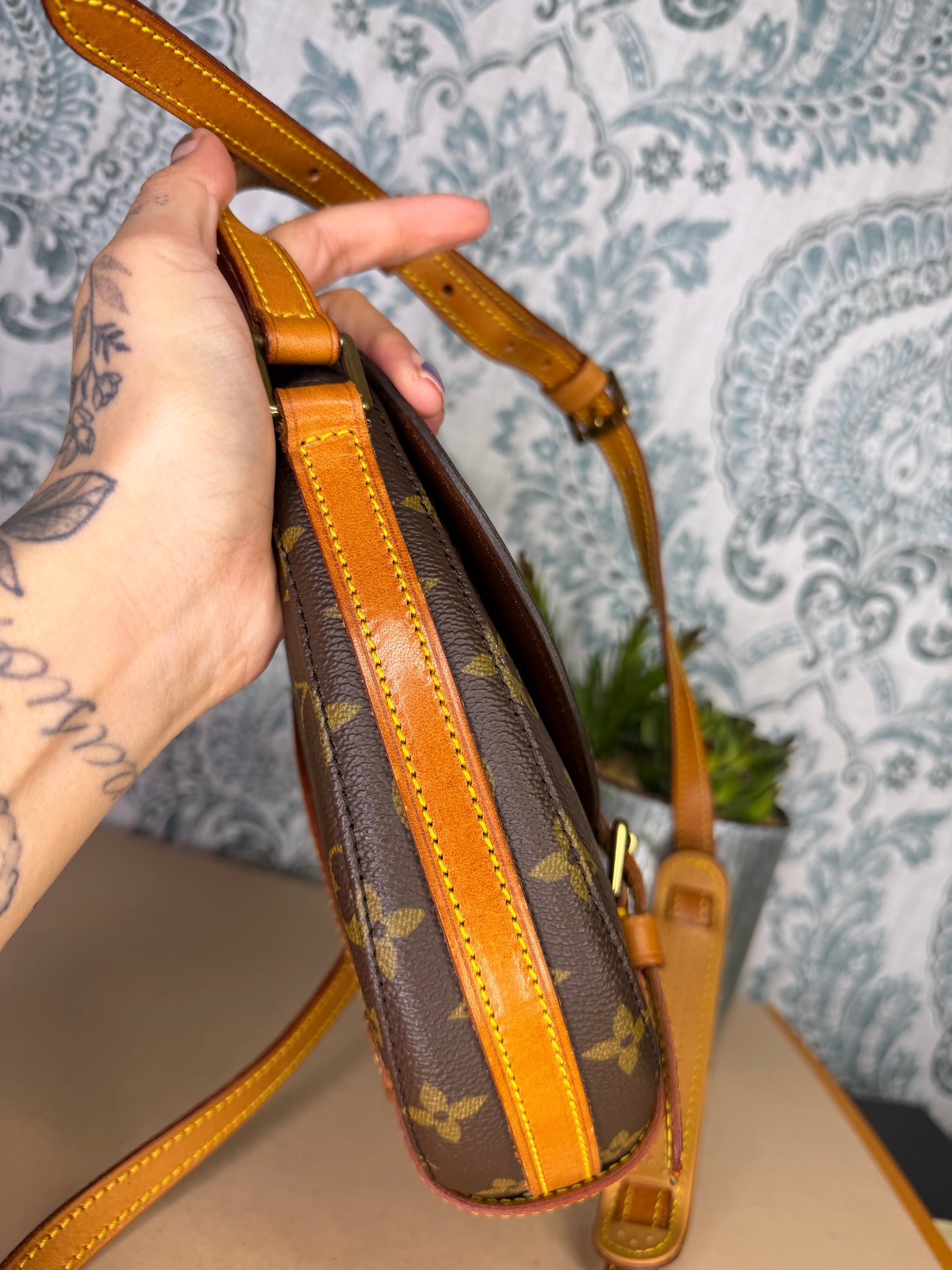 Louis Vuitton Chantilly PM