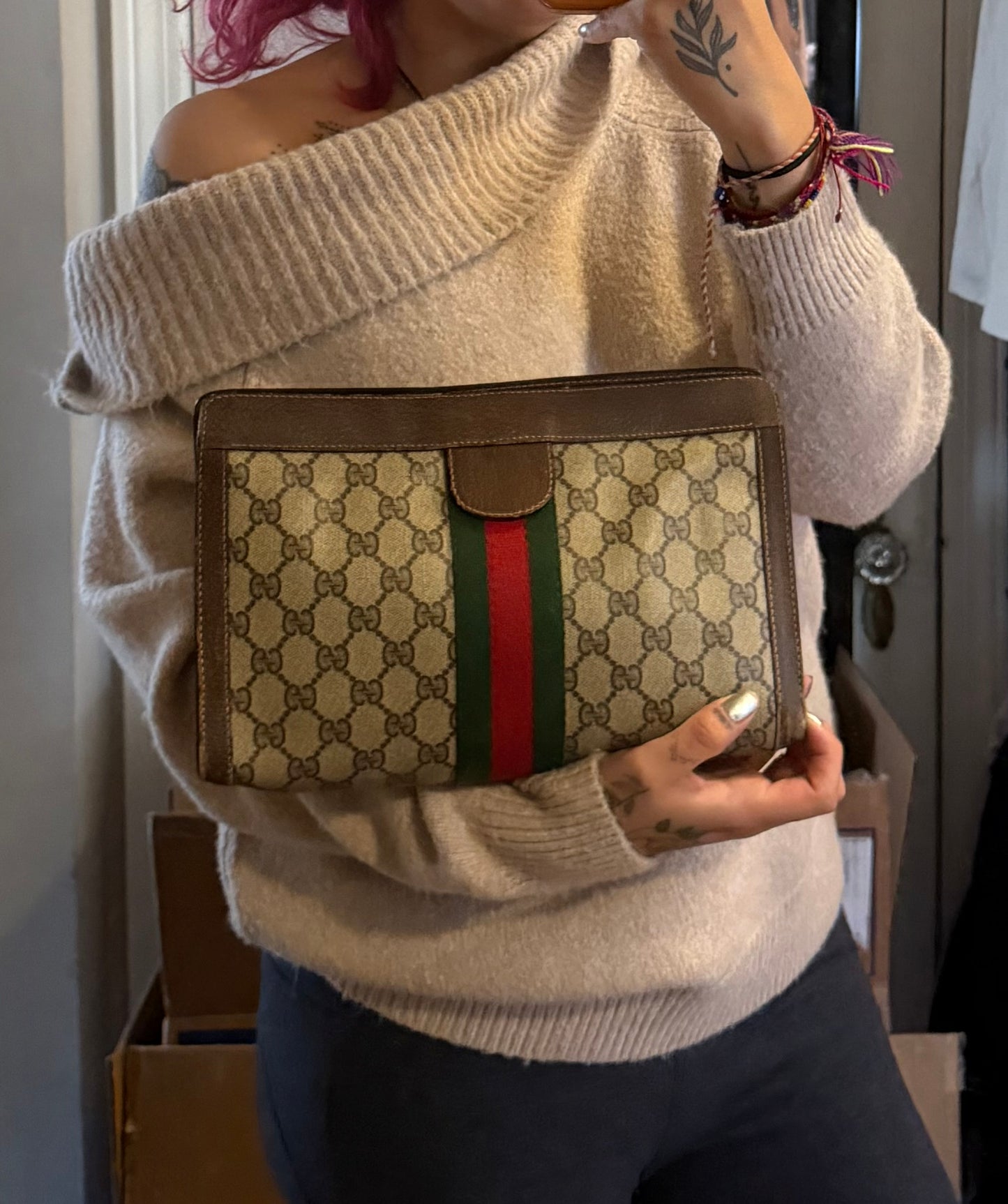 Gucci Supreme Sherry Line Clutch (Accessory Collection)