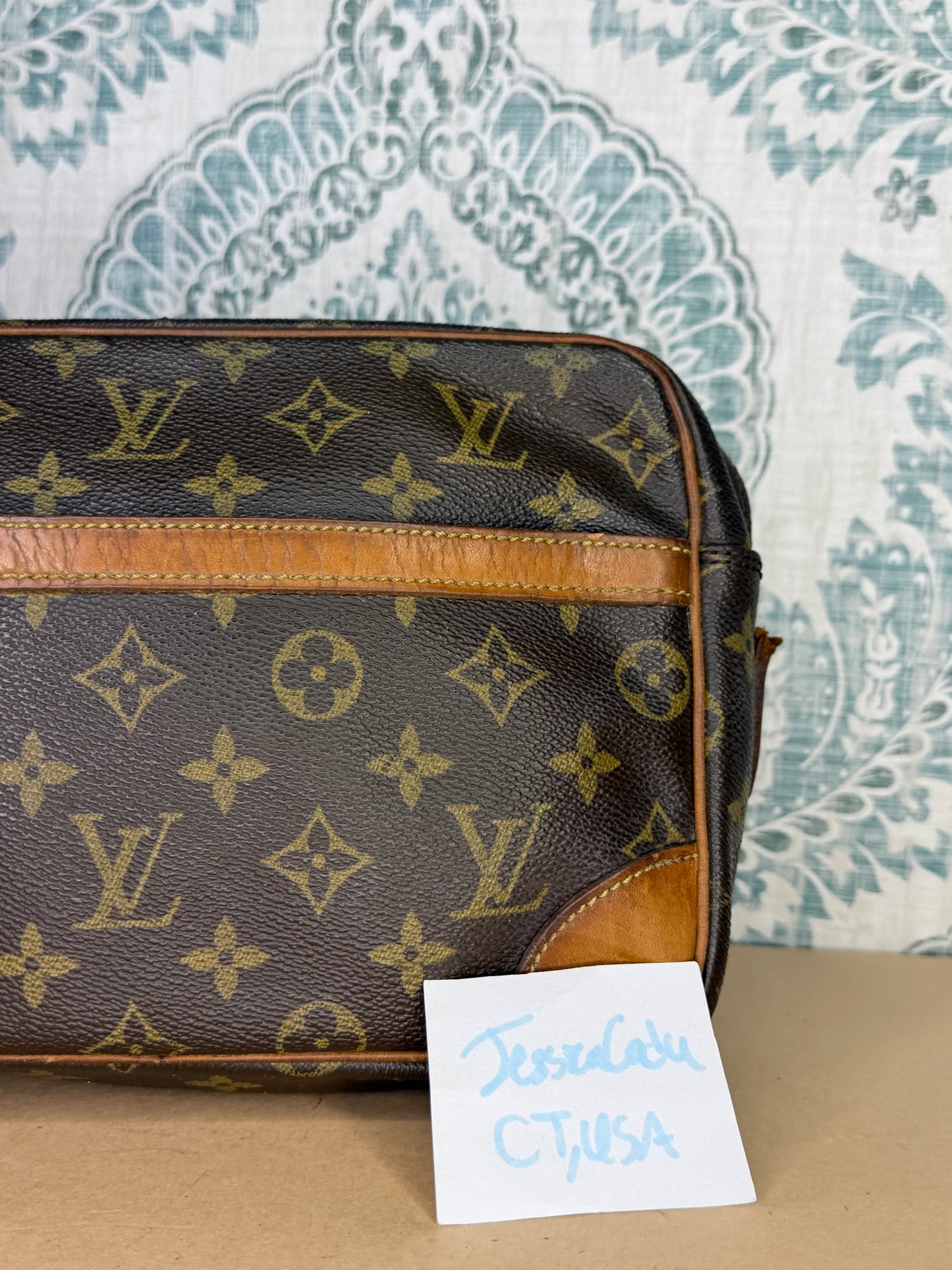 Louis Vuitton Trocadero 27 (damaged)