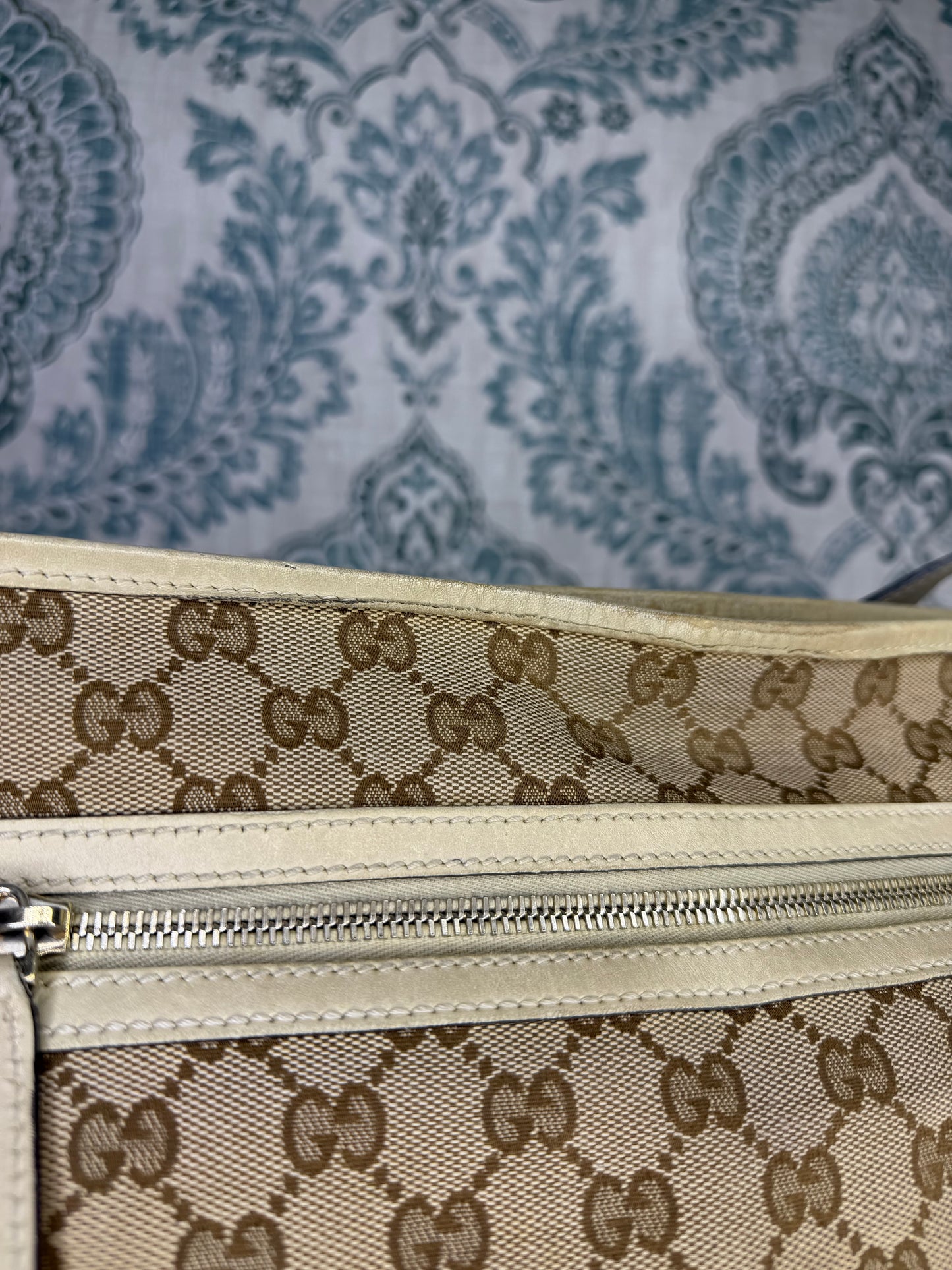 Gucci Canvas GG Beige Crossbody