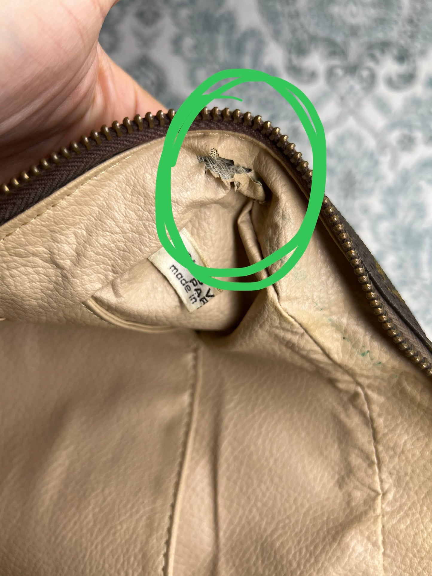 Louis Vuitton Trousse 28