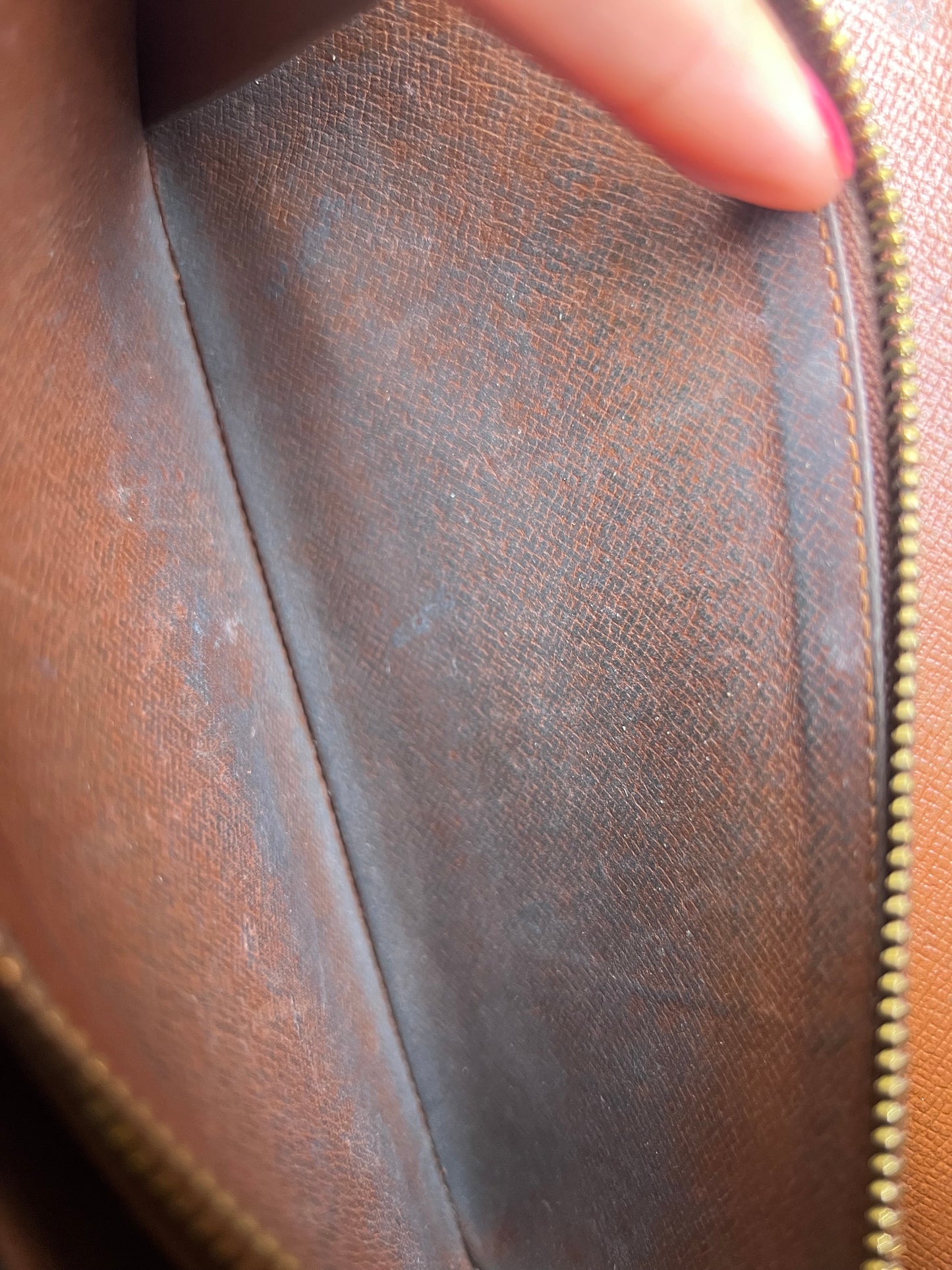 Louis Vuitton Monogram Sarah Wallet