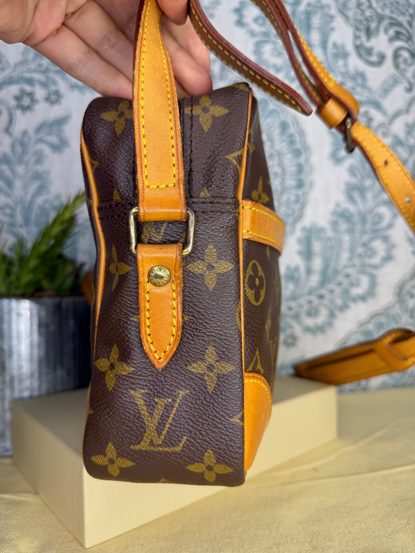 Louis Vuitton Trocadero 27