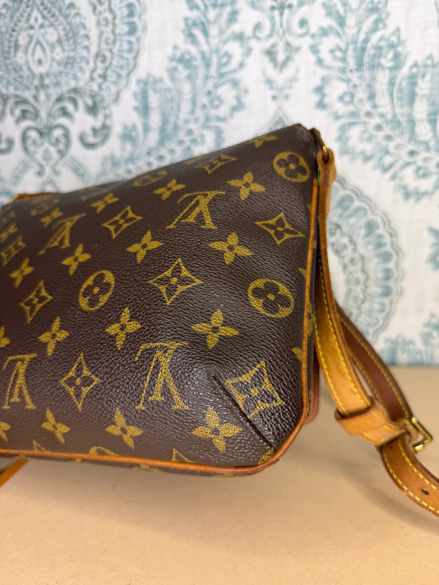 Louis Vuitton Musette Tango (short strap version)