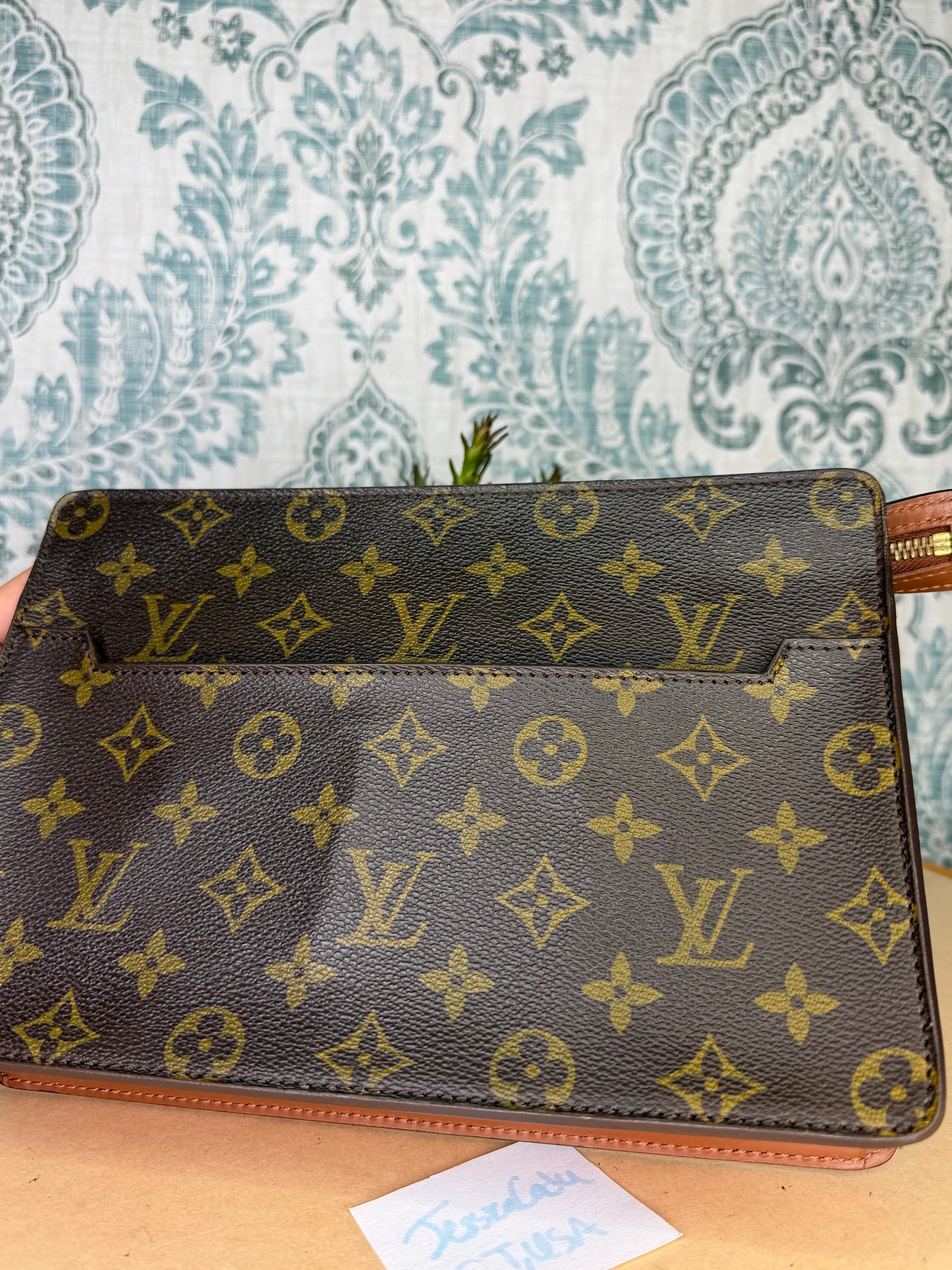 Louis Vuitton Pochette Homme Clutch