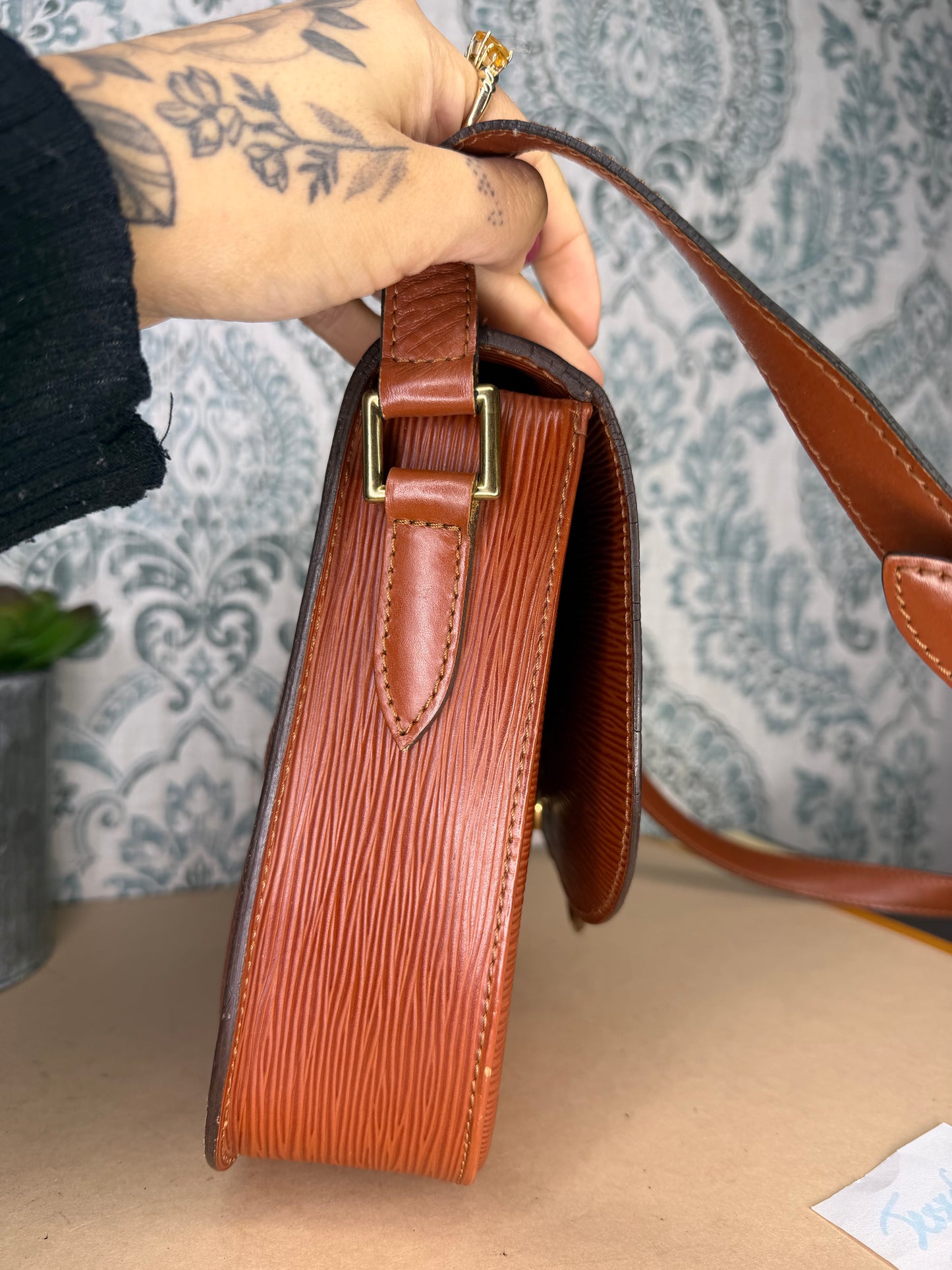 Louis Vuitton Epi Saint Cloud GM