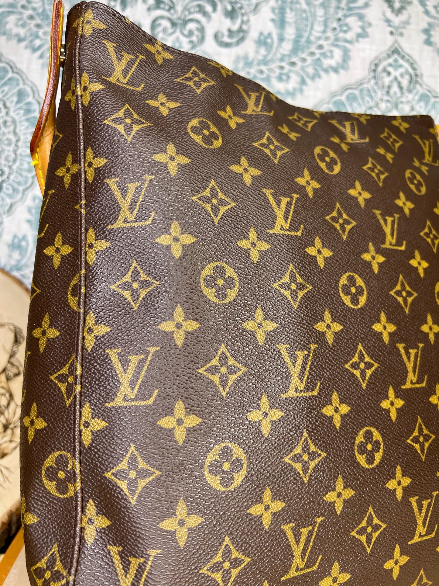 Louis Vuitton Looping GM