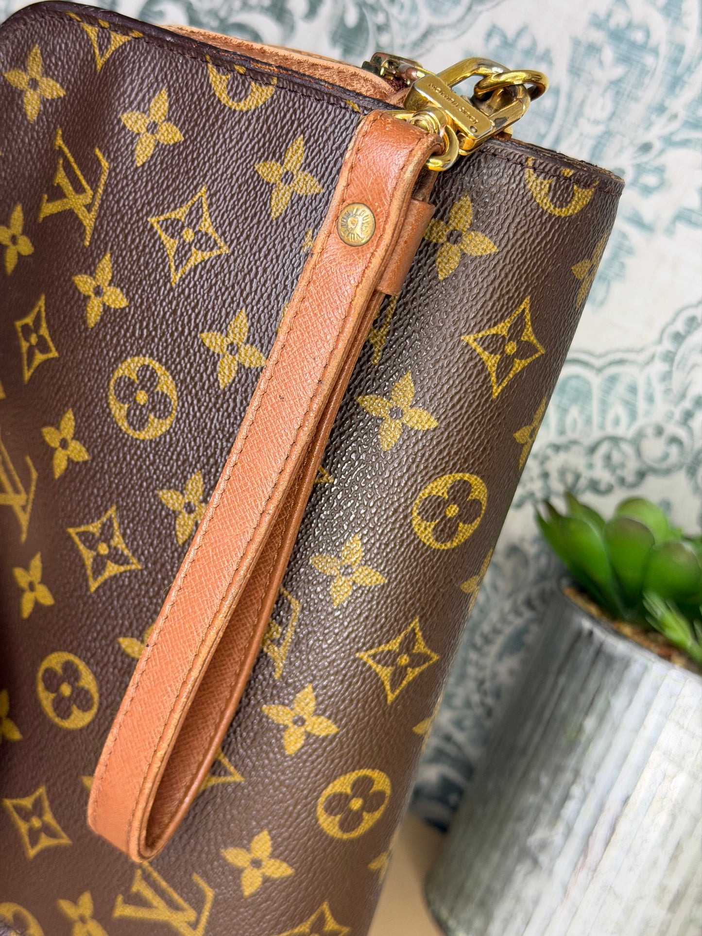 Louis Vuitton Monogram Orsay Clutch
