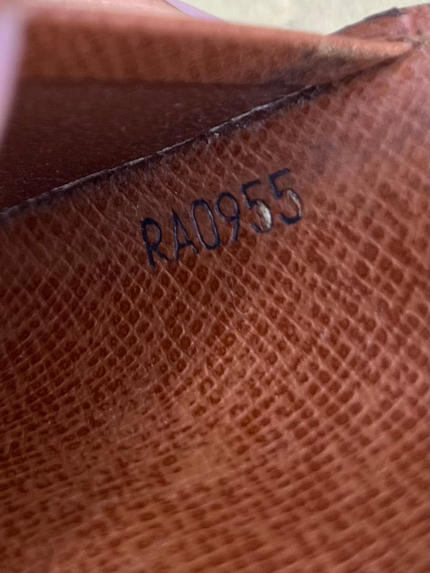 Louis Vuitton Monogram Card Holder