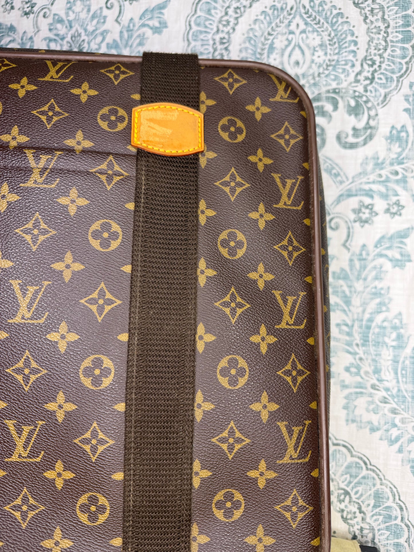 Louis Vuitton Satellite 53 Suit Case