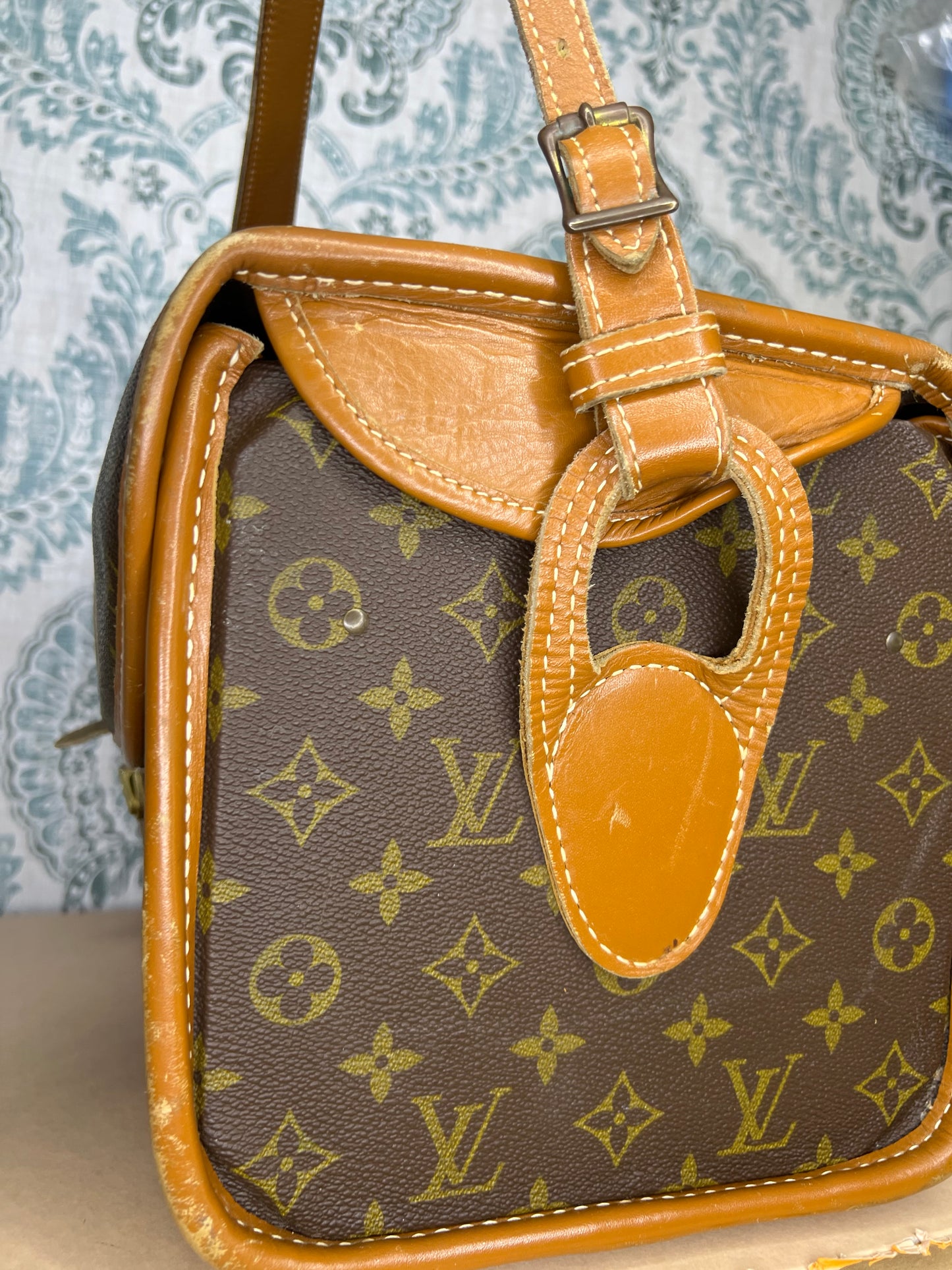 Louis Vuitton French Company Vintage Train Case / Cosmetic Case