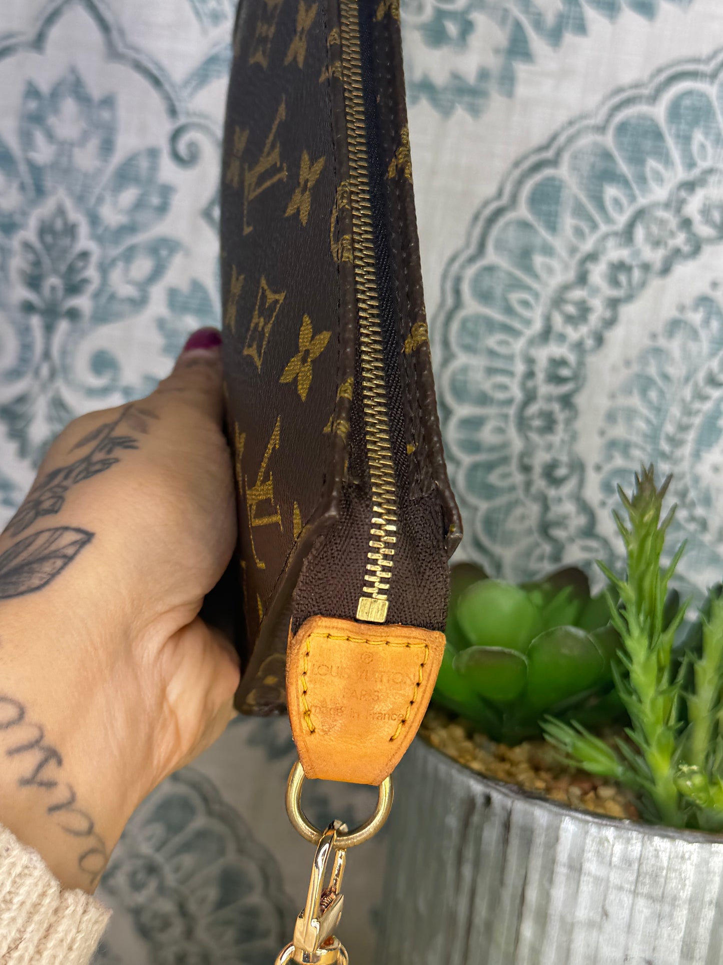 Louis Vuitton Bucket GM Pochette