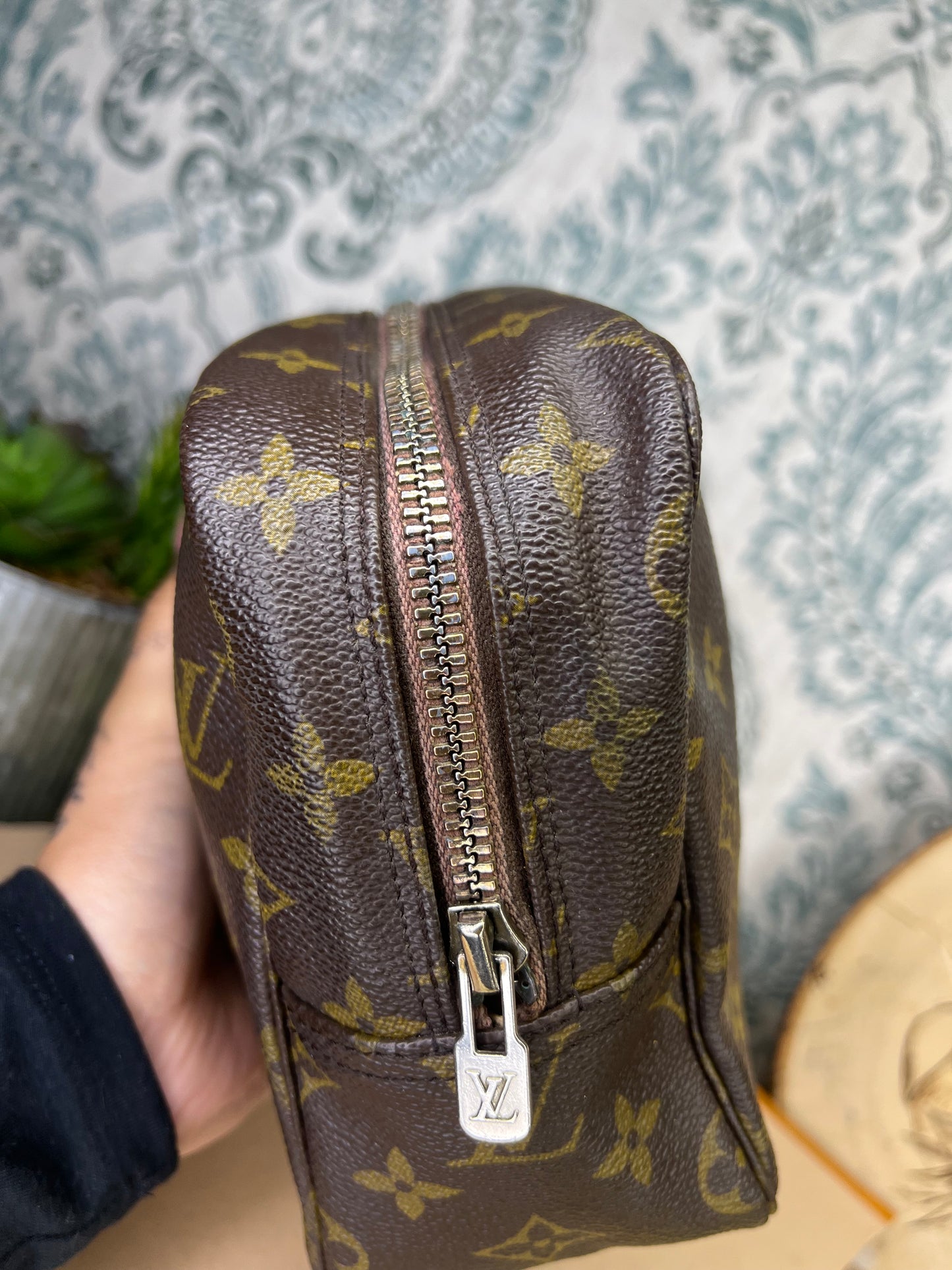 Louis Vuitton Trousse 28