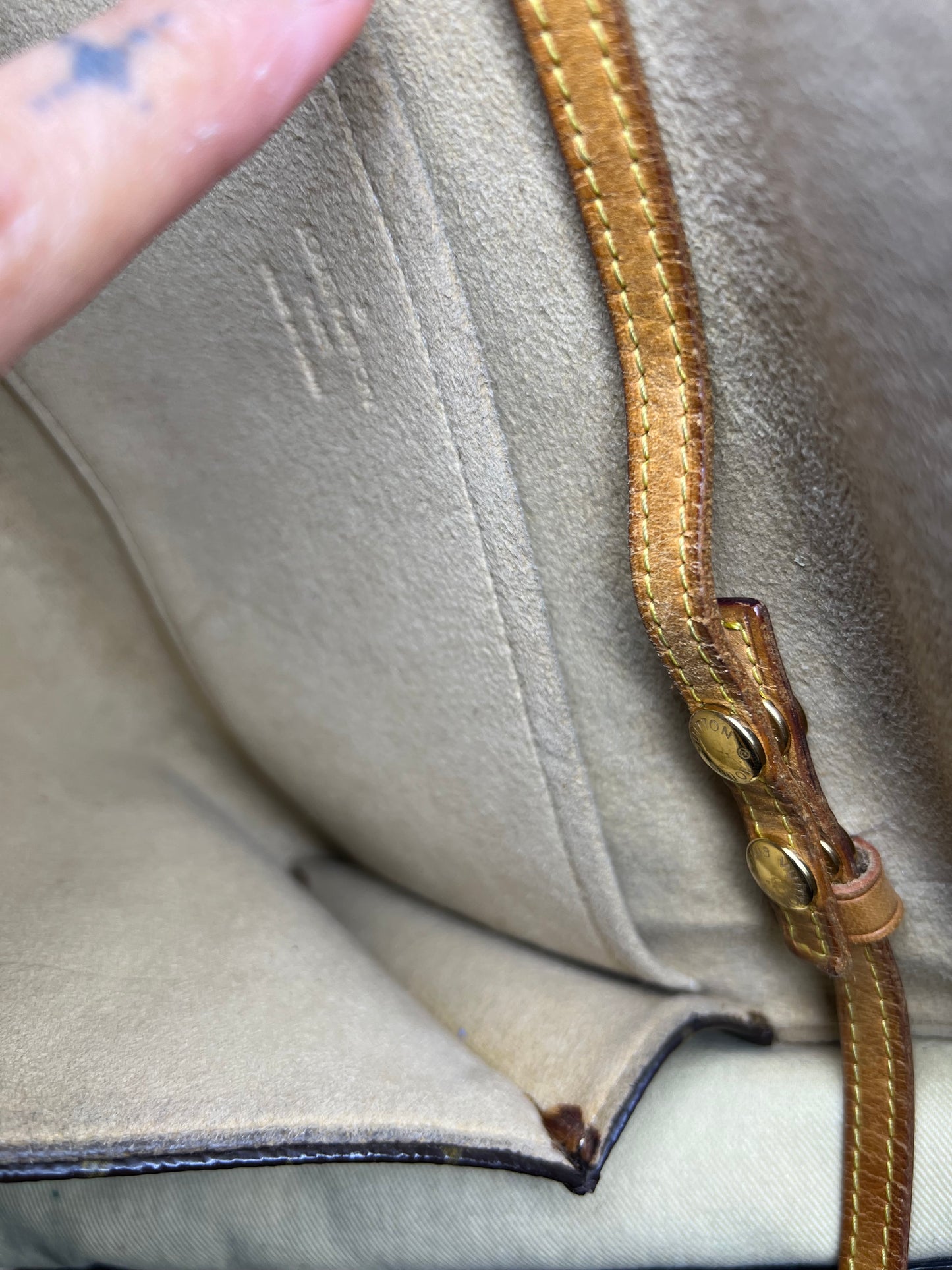 Louis Vuitton Twin Pochette GM