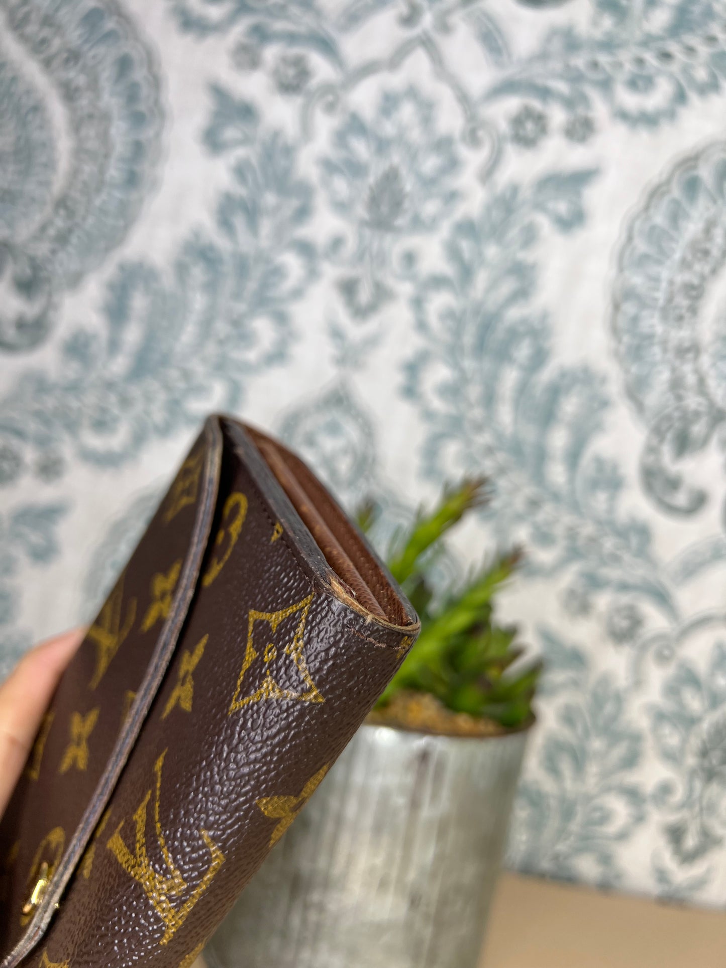Louis Vuitton Monogram Sarah Wallet NM