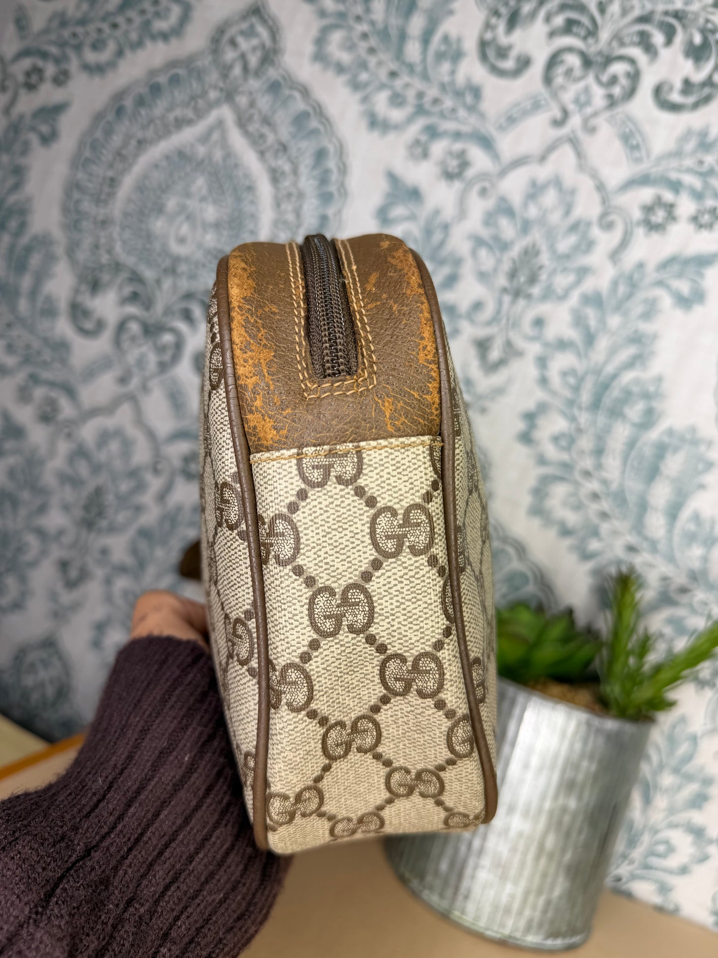 Gucci Supreme Sherry Line Wristlet Clutch