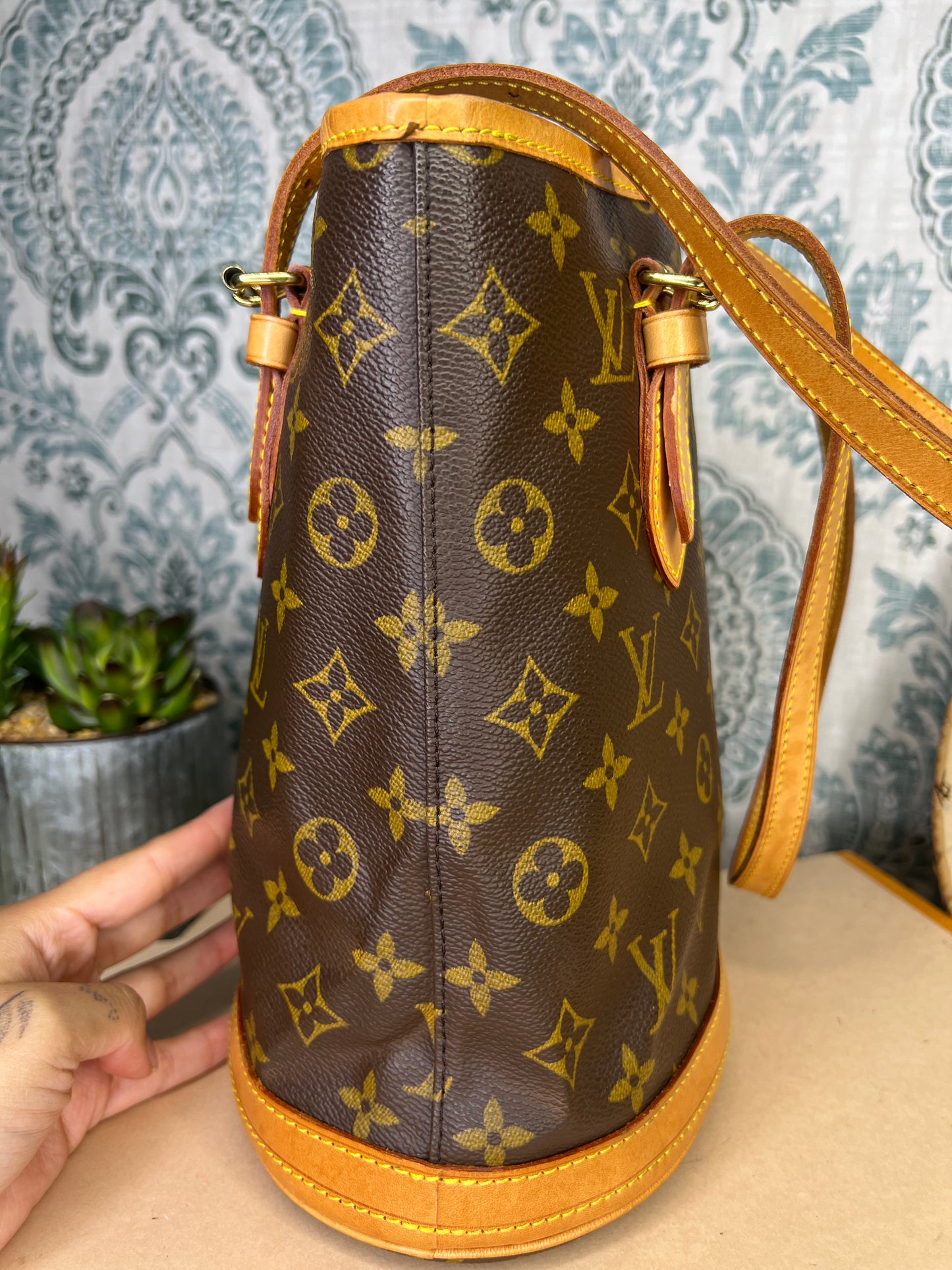 Louis Vuitton Bucket PM