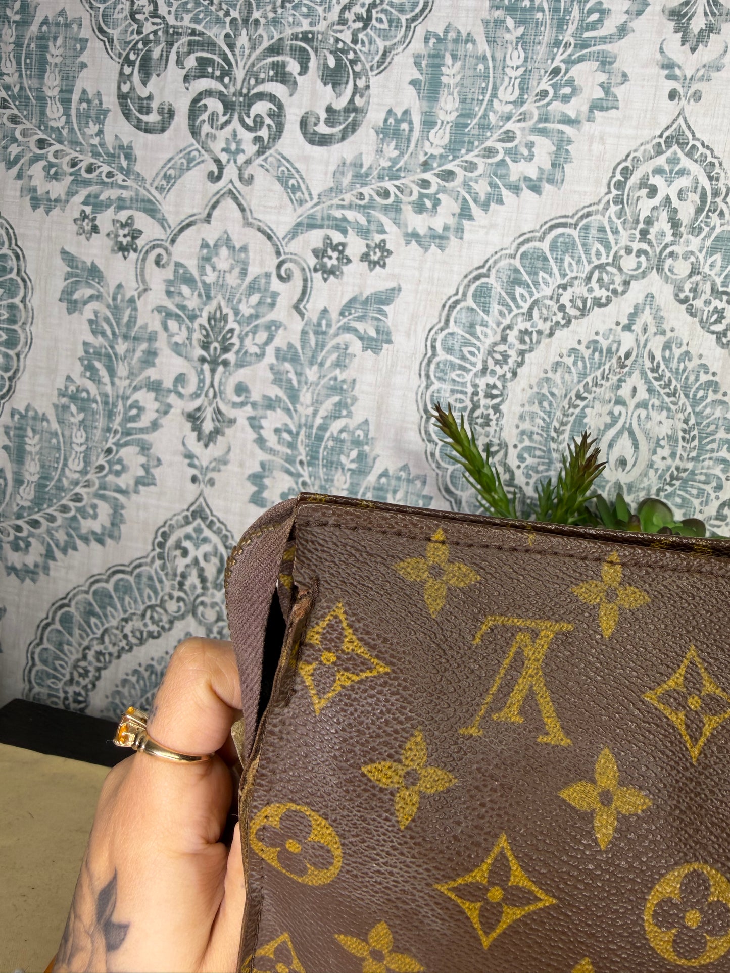 Louis Vuitton Monogram Toiletry 26 (damaged/project)