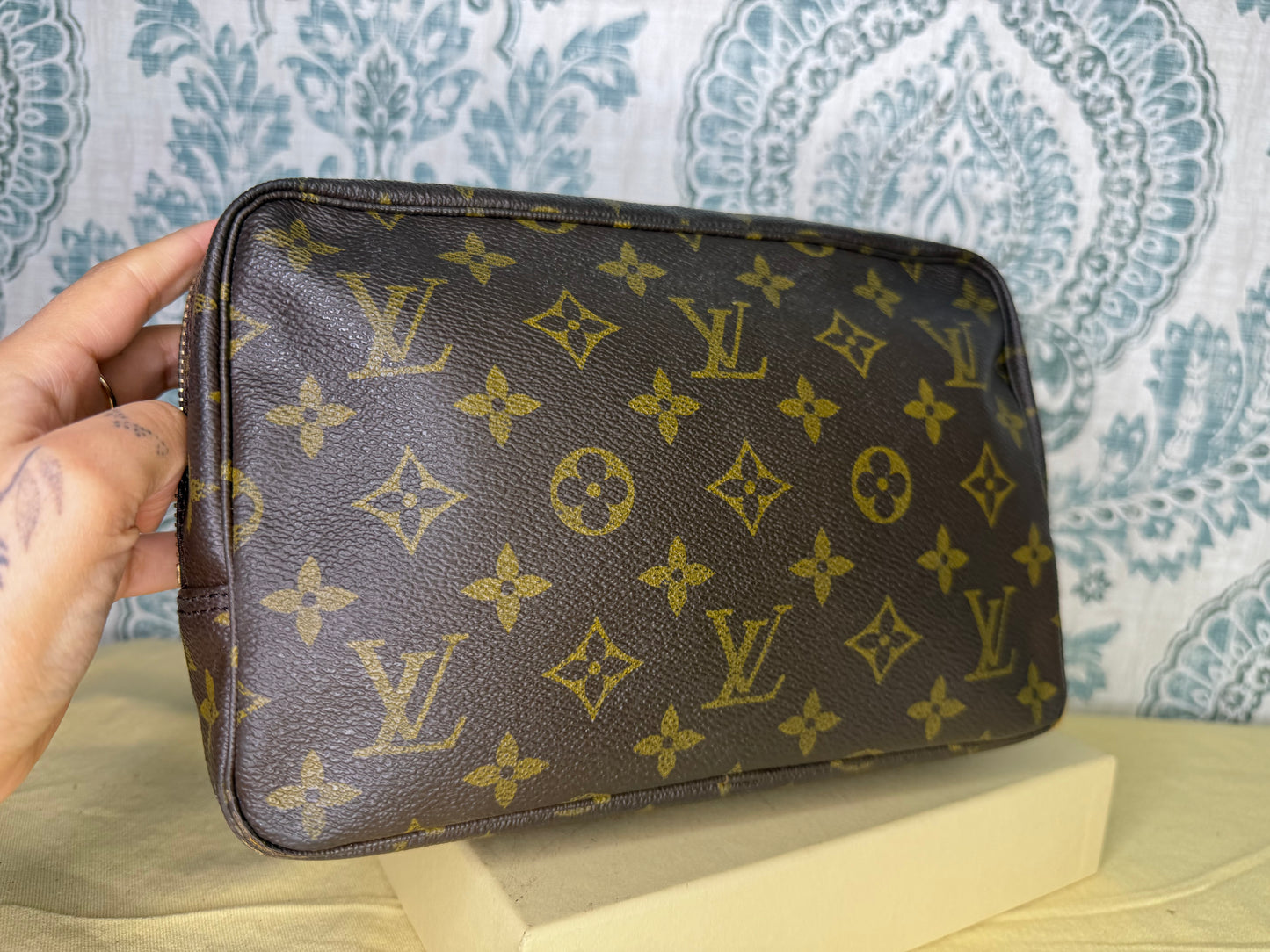 Louis Vuitton Trousse 23