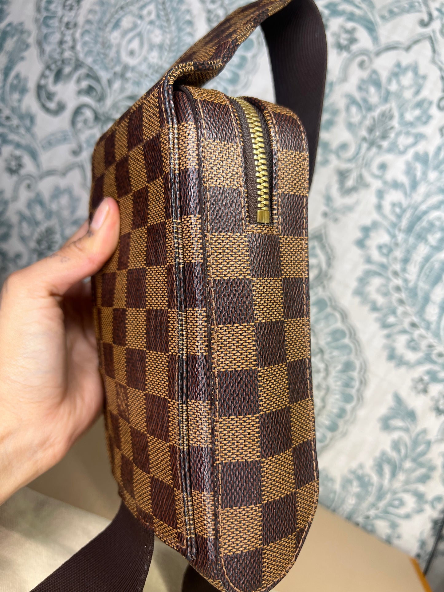 Louis Vuitton Geronimo Sling Bag