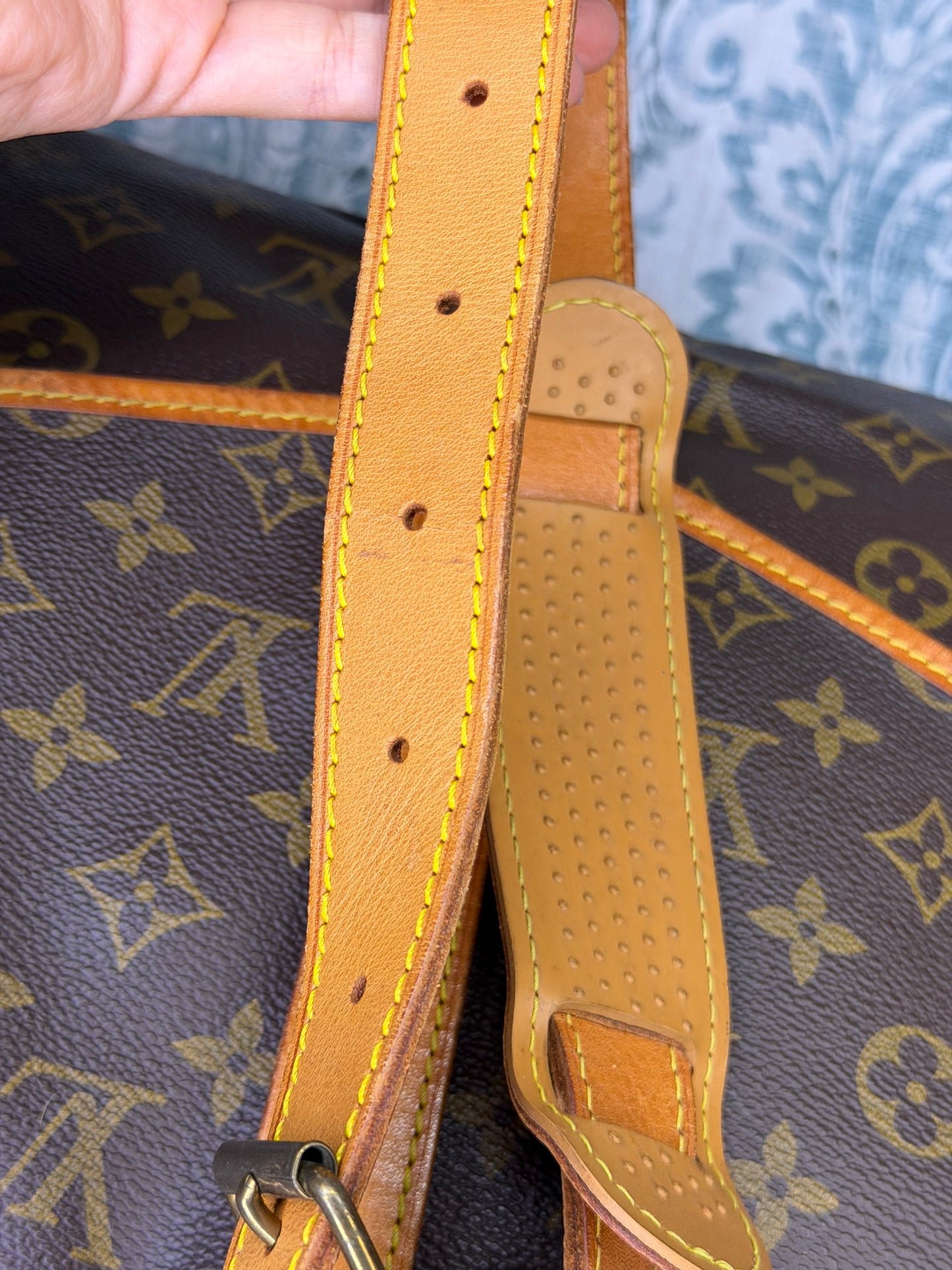 Louis Vuitton Saumur 35