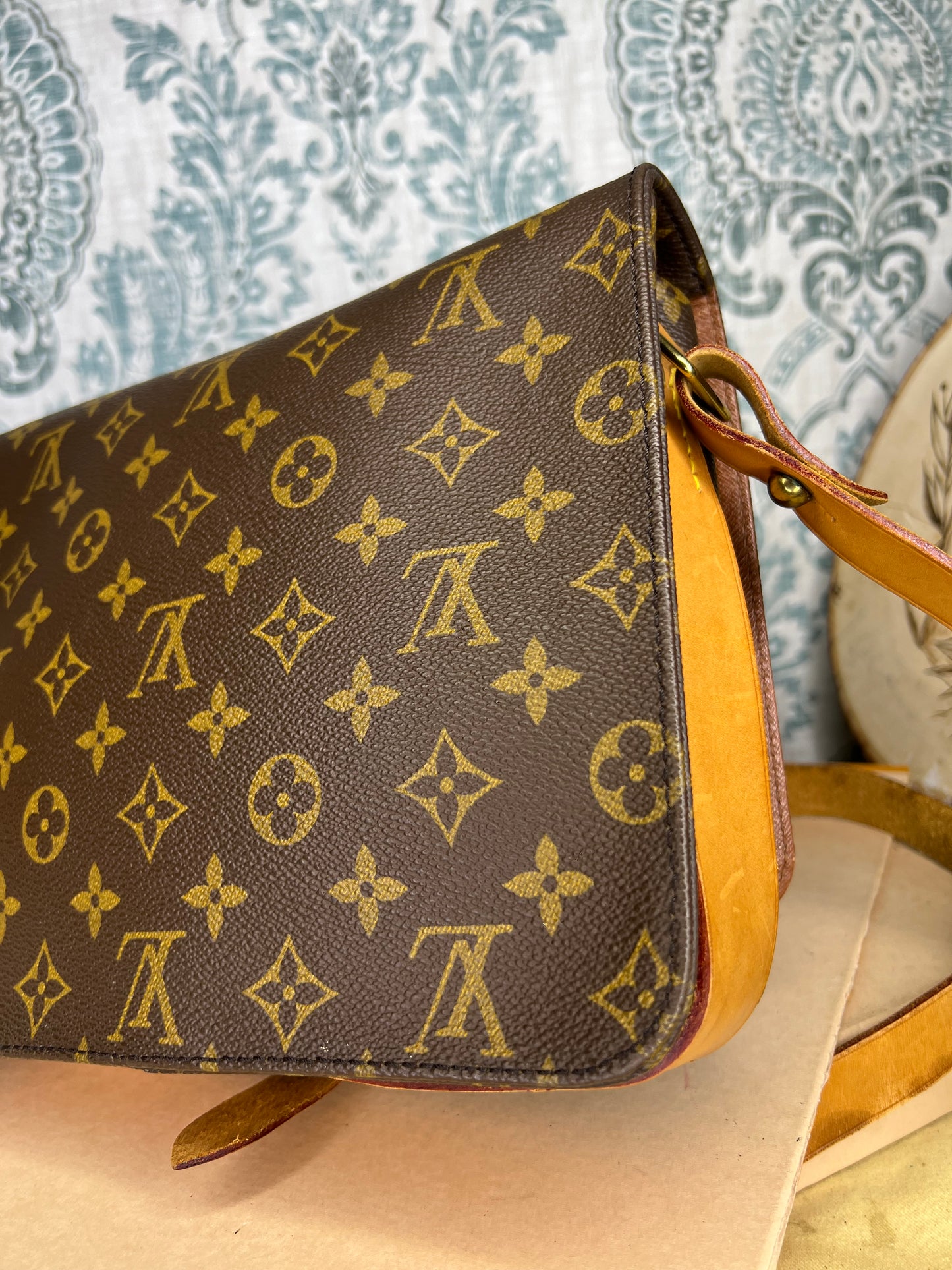 Louis Vuitton Cartouchiere GM