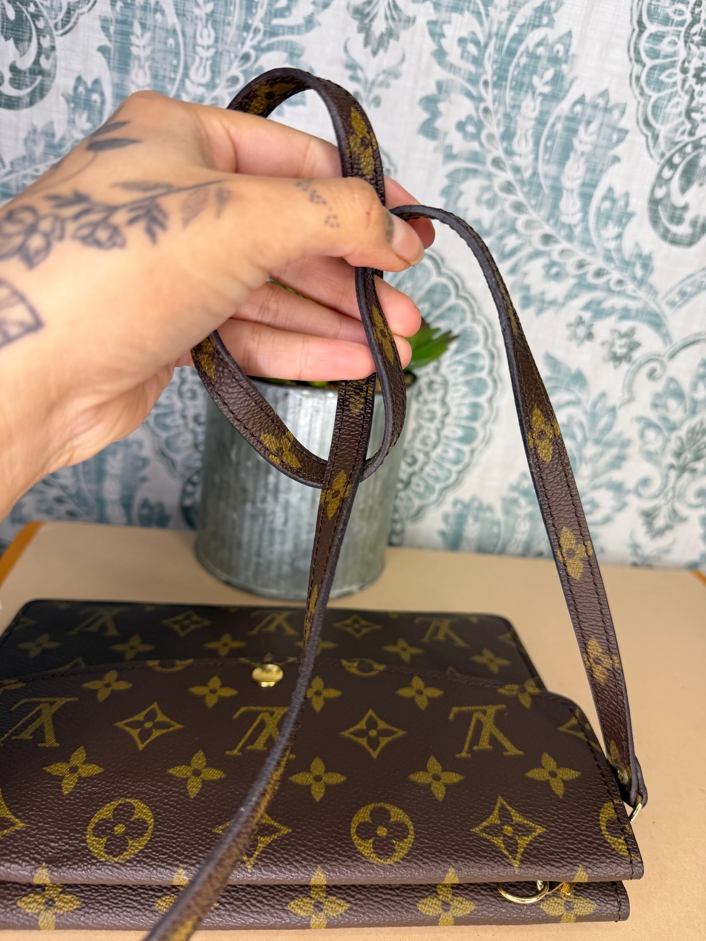 Louis Vuitton Pochette Double Rabat