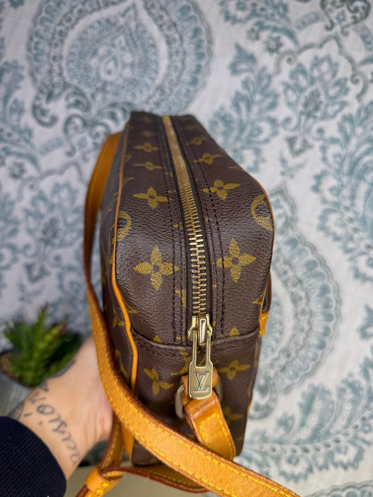 Louis Vuitton Trocadero 27