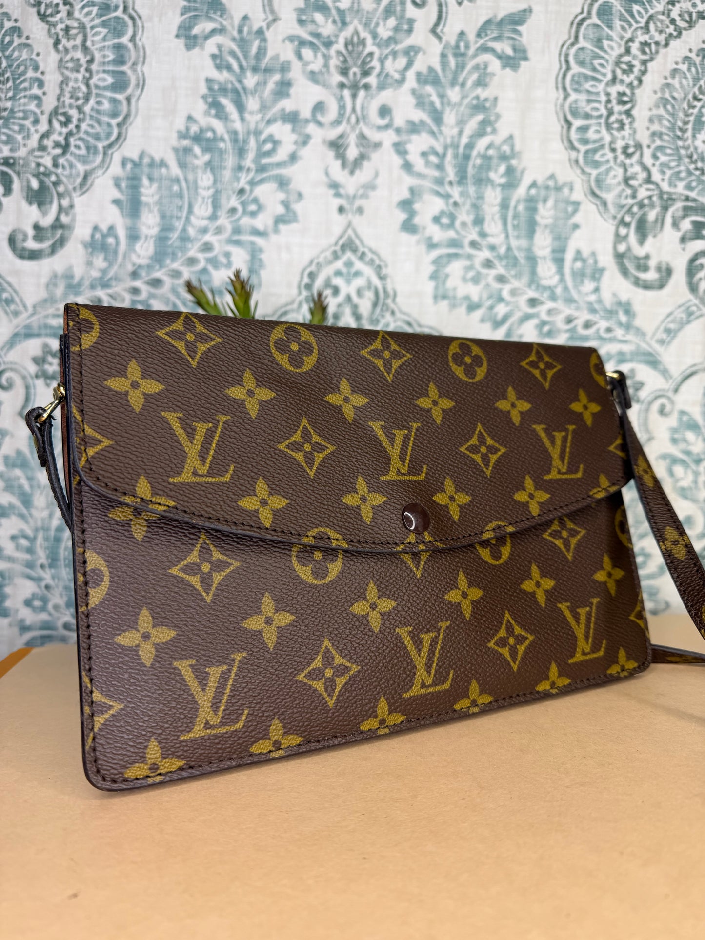 Louis Vuitton Pochette Double Rabat